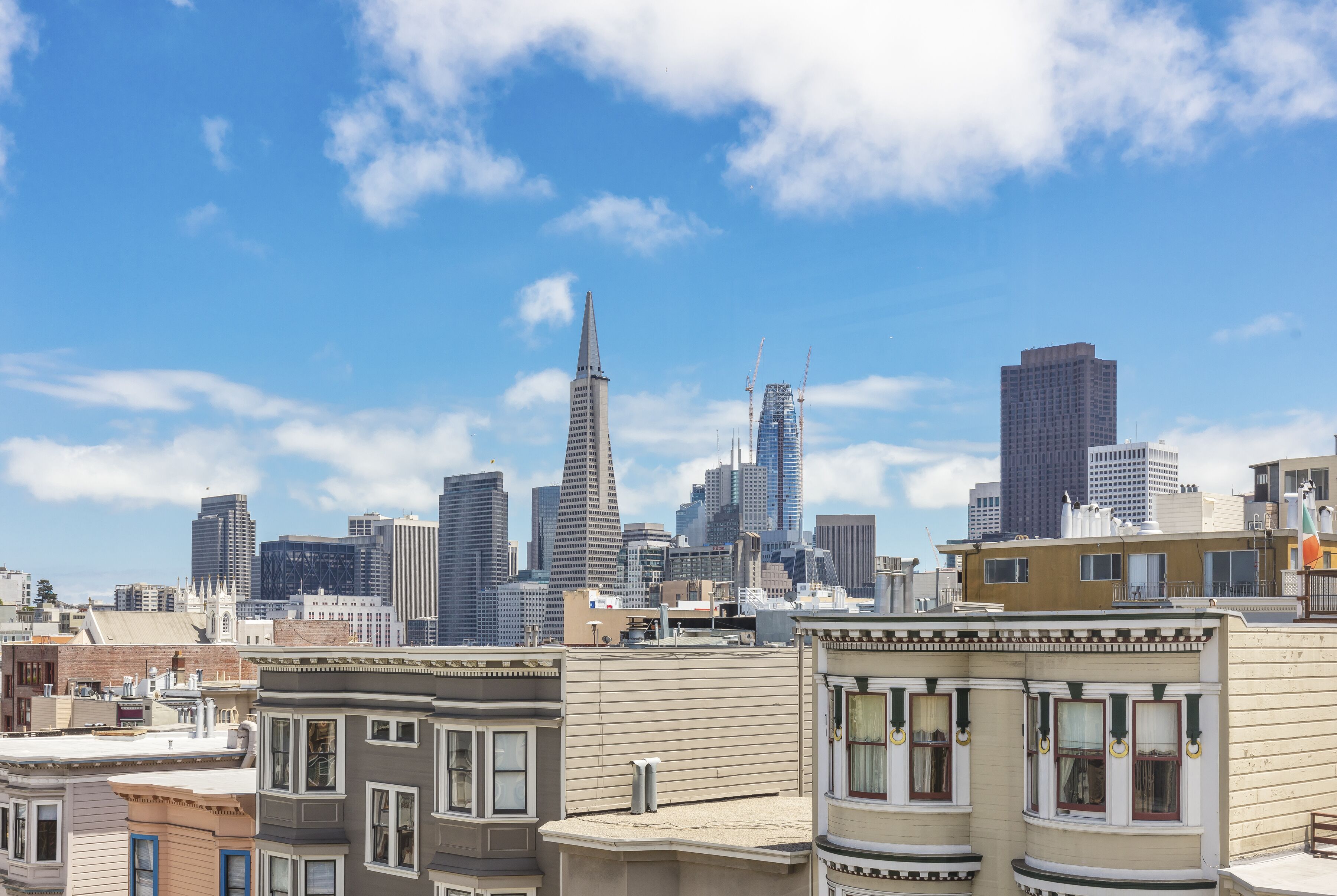 No Beach/Russian Hill 2br/2ba beautiful Edwardian flat
