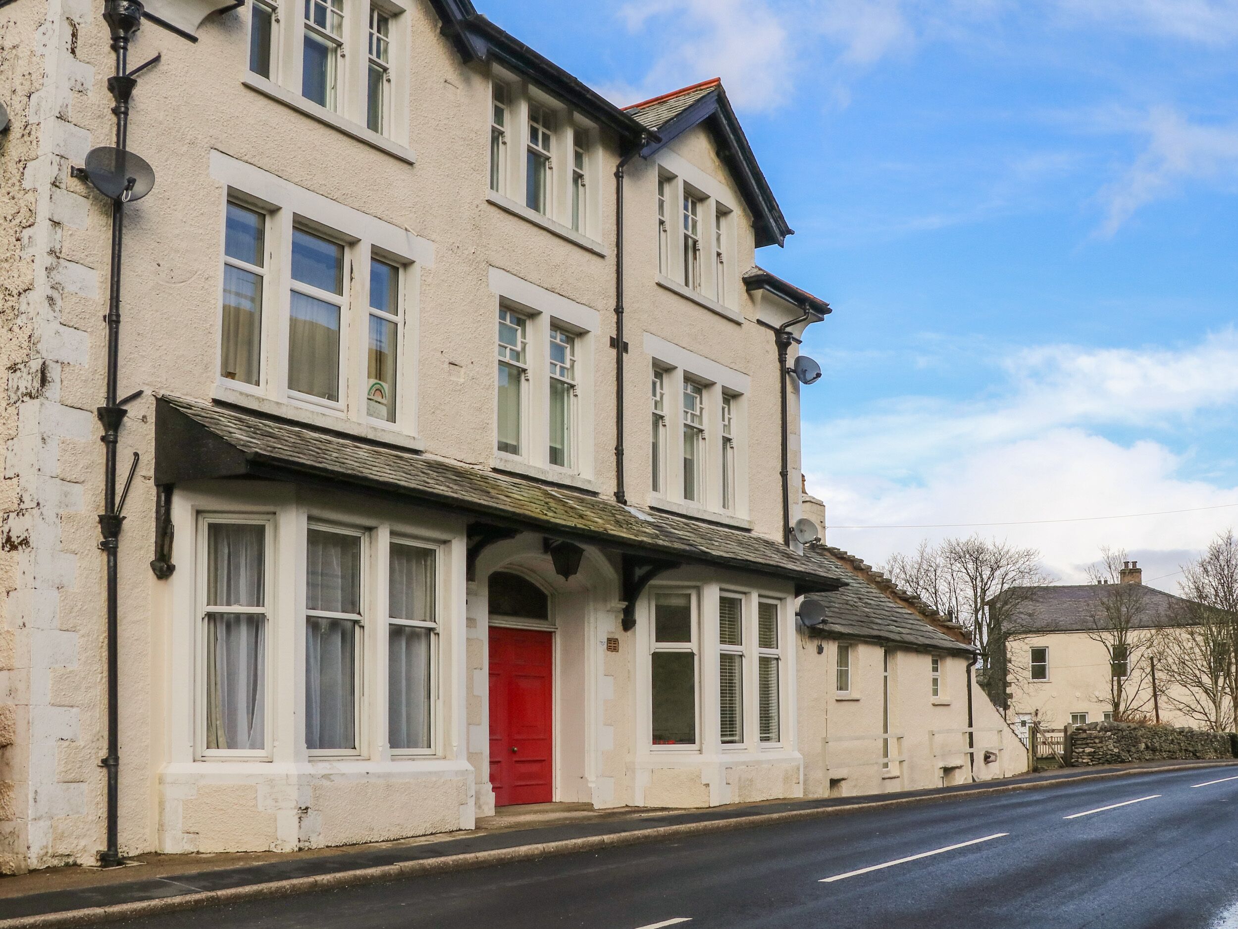 FELLSIDE VIEW, pet friendly in Tebay