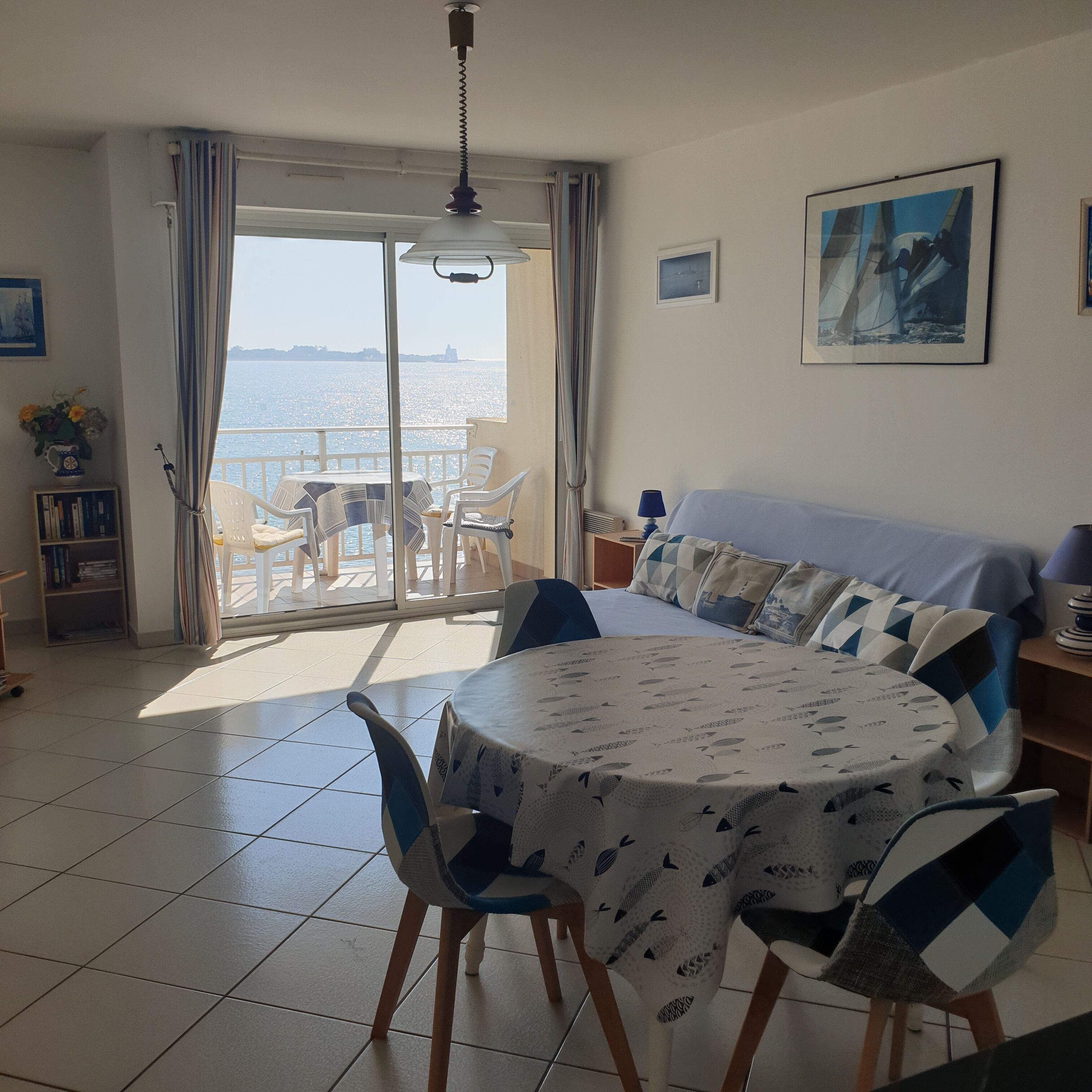 Furnished in Saint Vaast la Hougue feet in the water
