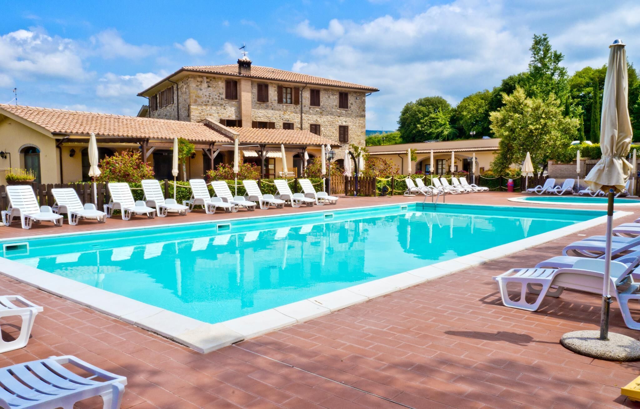 Borgo di Pomaia - Holiday apartment in the Pisan countryside in Tuscany 