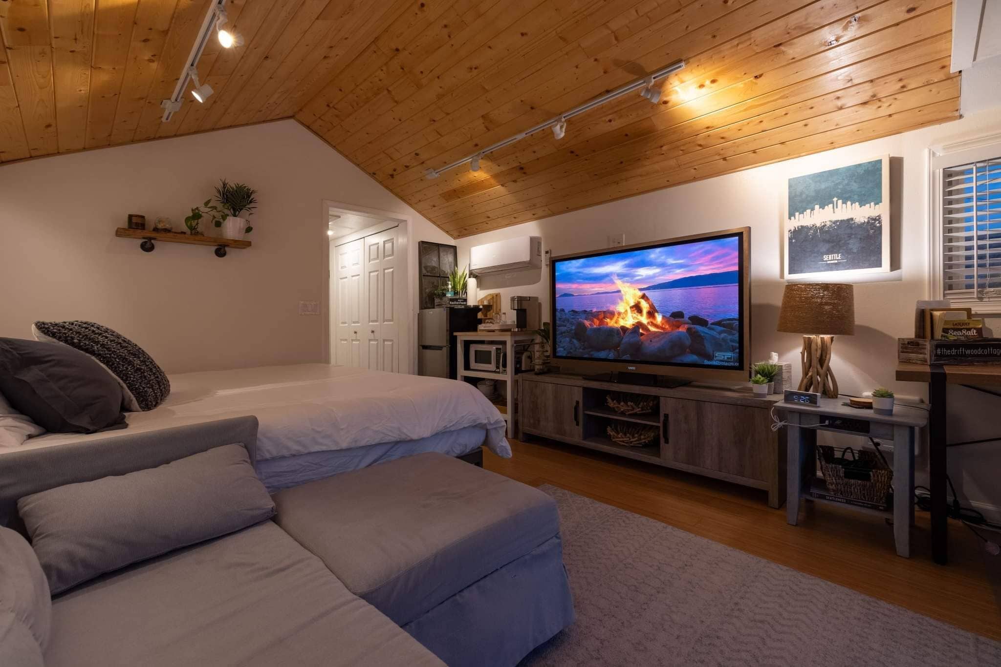 West Seattle Driftwood Cottage