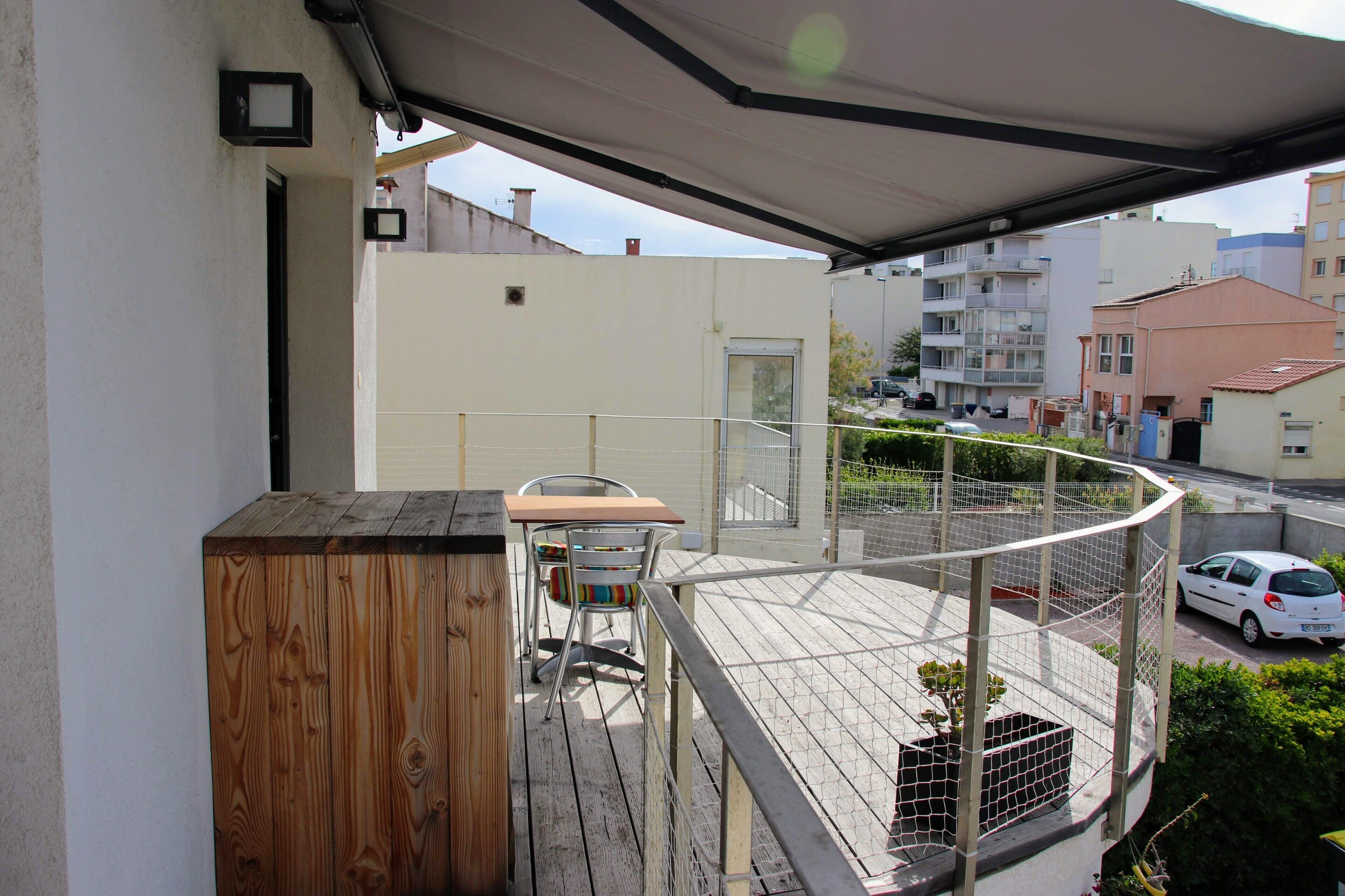Petite Chambre Indépendante Avec Grande Terrasse
