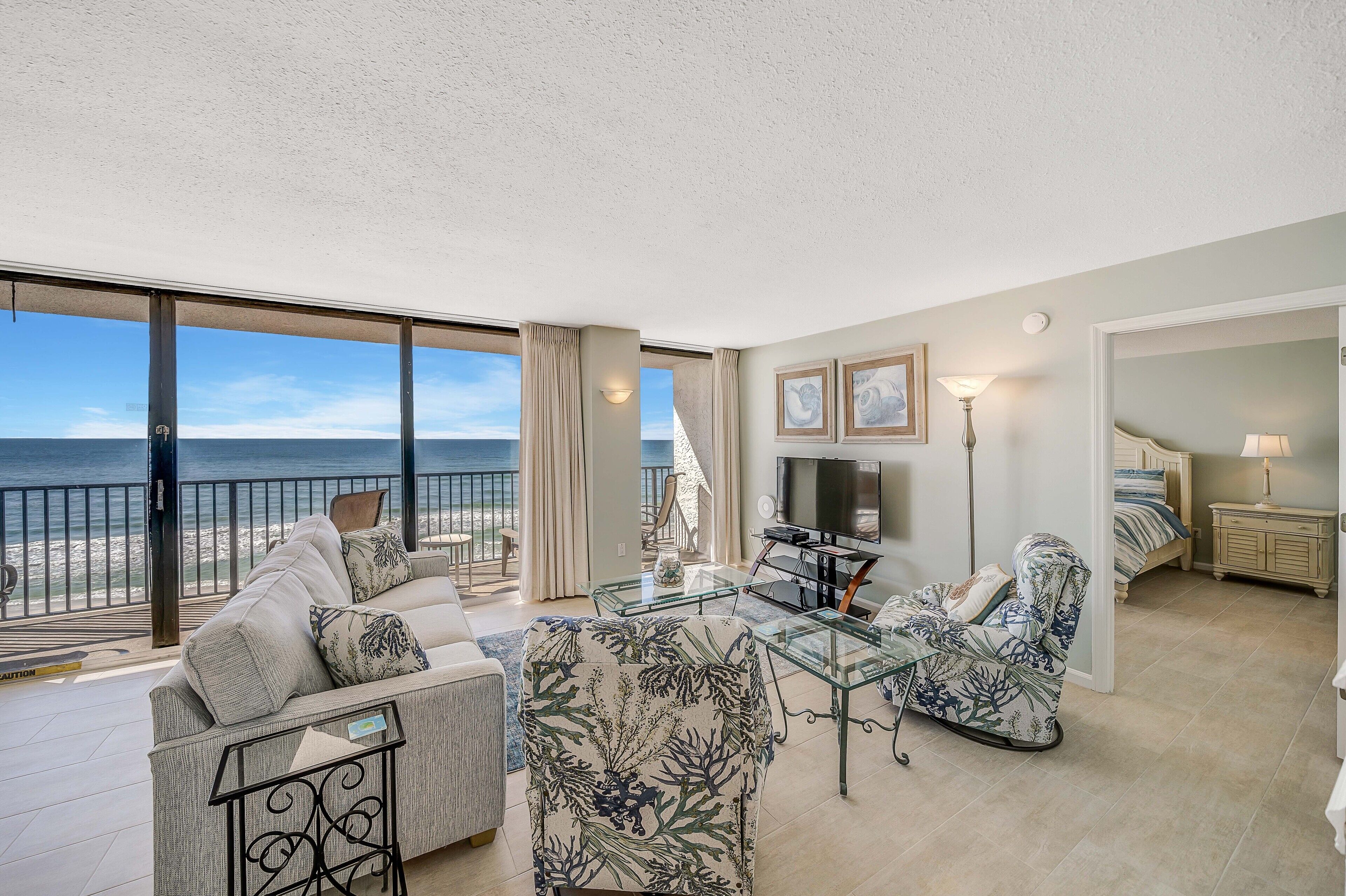 2 FREE Beach Loungers & Umbrella Plus Golf+Tix! Seachase Beachfront E703