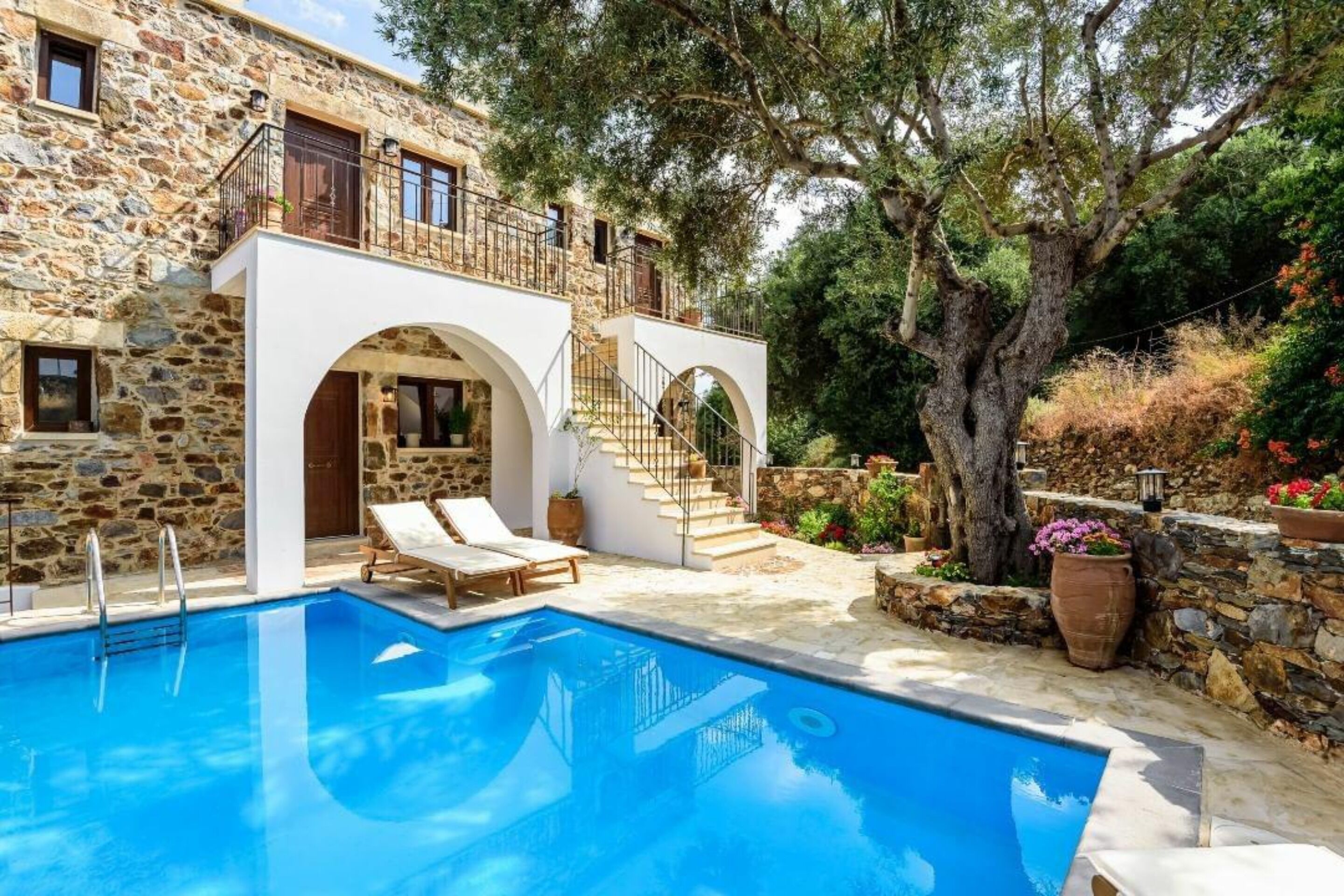 Minos Country Living Aristides Studio for people with disabilities