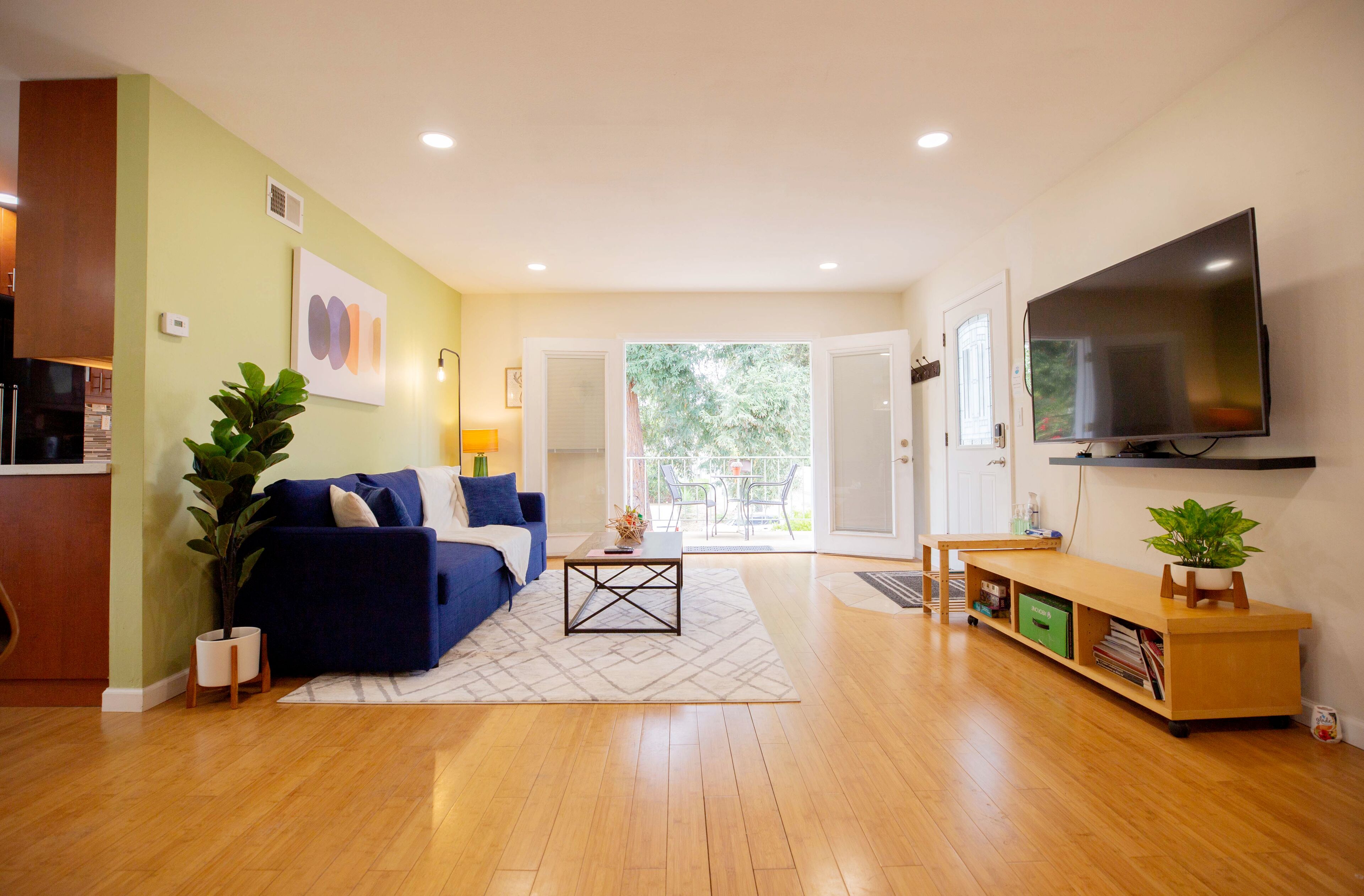 ✨Spacious 2B2B in Sunnyvale 🌲 Patio/AC/1000mb wifi/ more… 