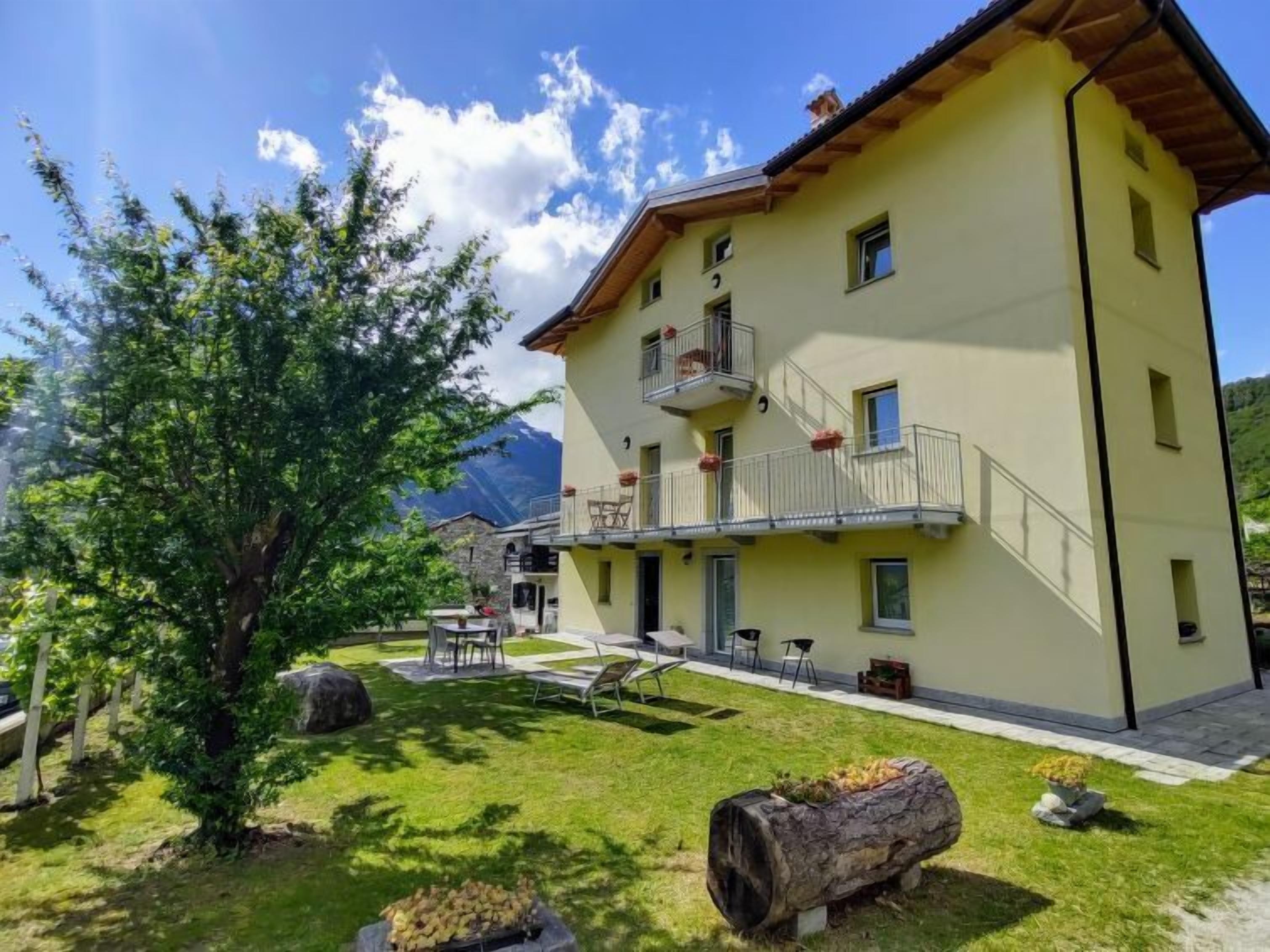 Apartment Casa Rosalba in Lago di Mezzola - 5 persons, 2 bedrooms