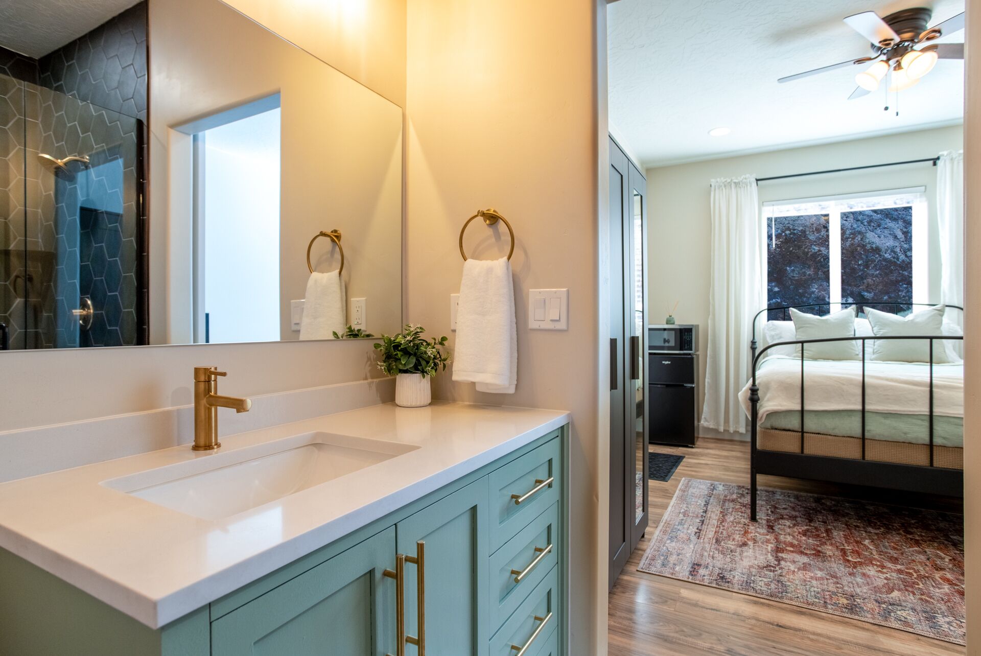 New Custom Suite Near Zion Park and Sand Hollow