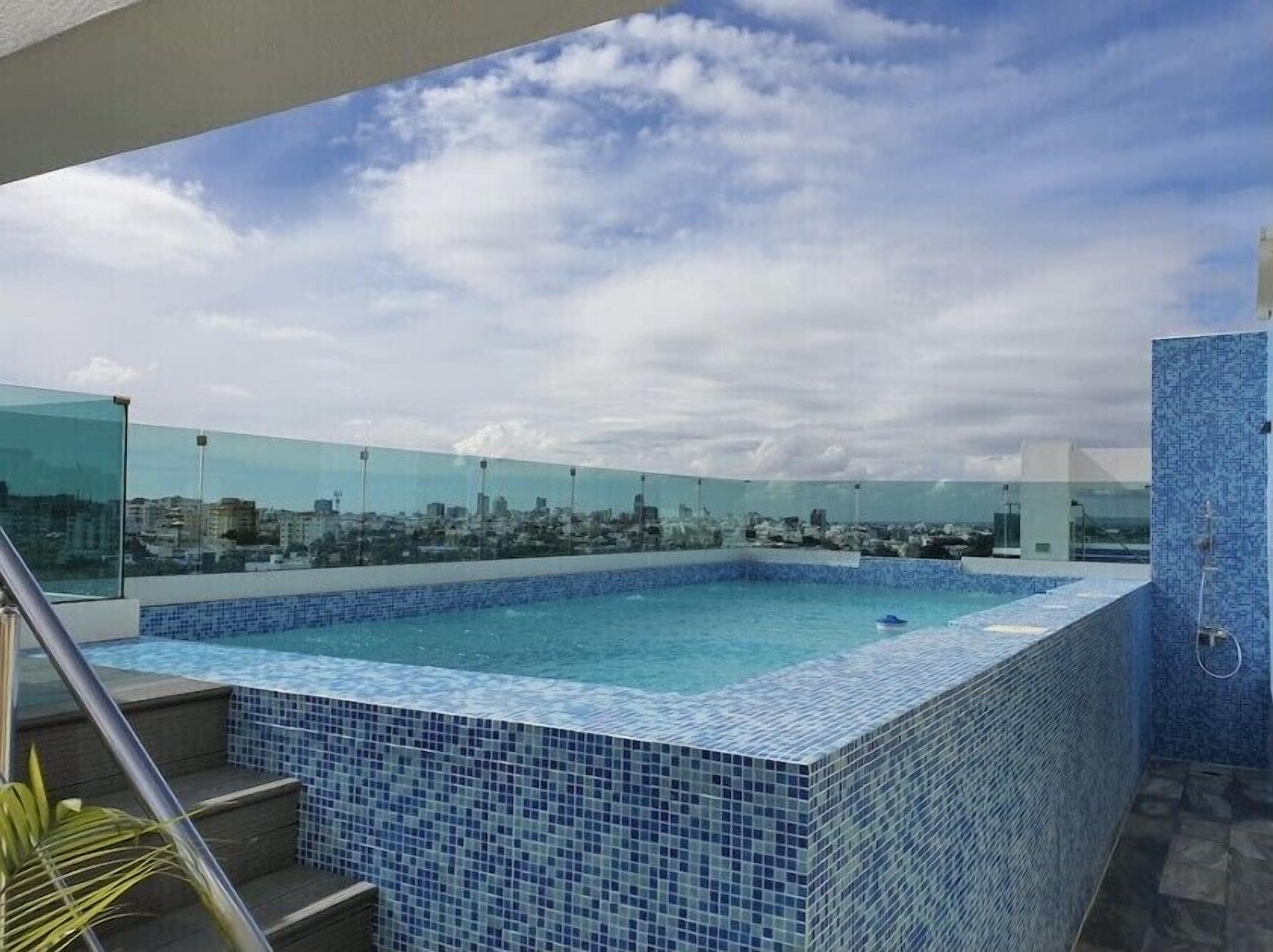 A Estrenar con Piscina y gym en el Centro!!