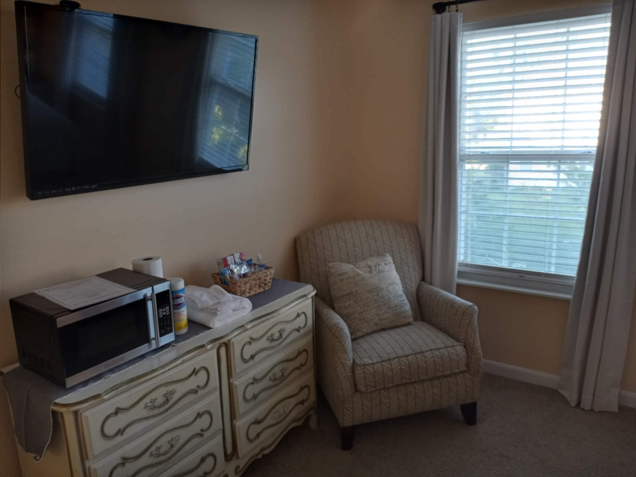 Coziest Room in Town!