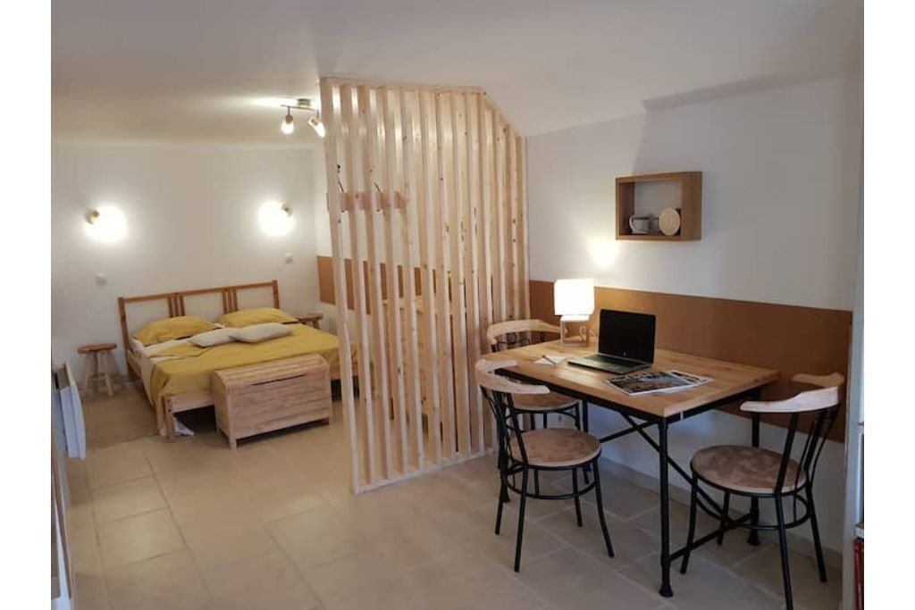 Chic and cozy independent cocoon of 35 m2