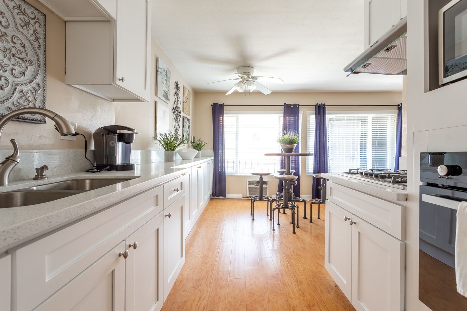 ♛Beach Oasis · CAL KING · WIFI · Parking Incl♛