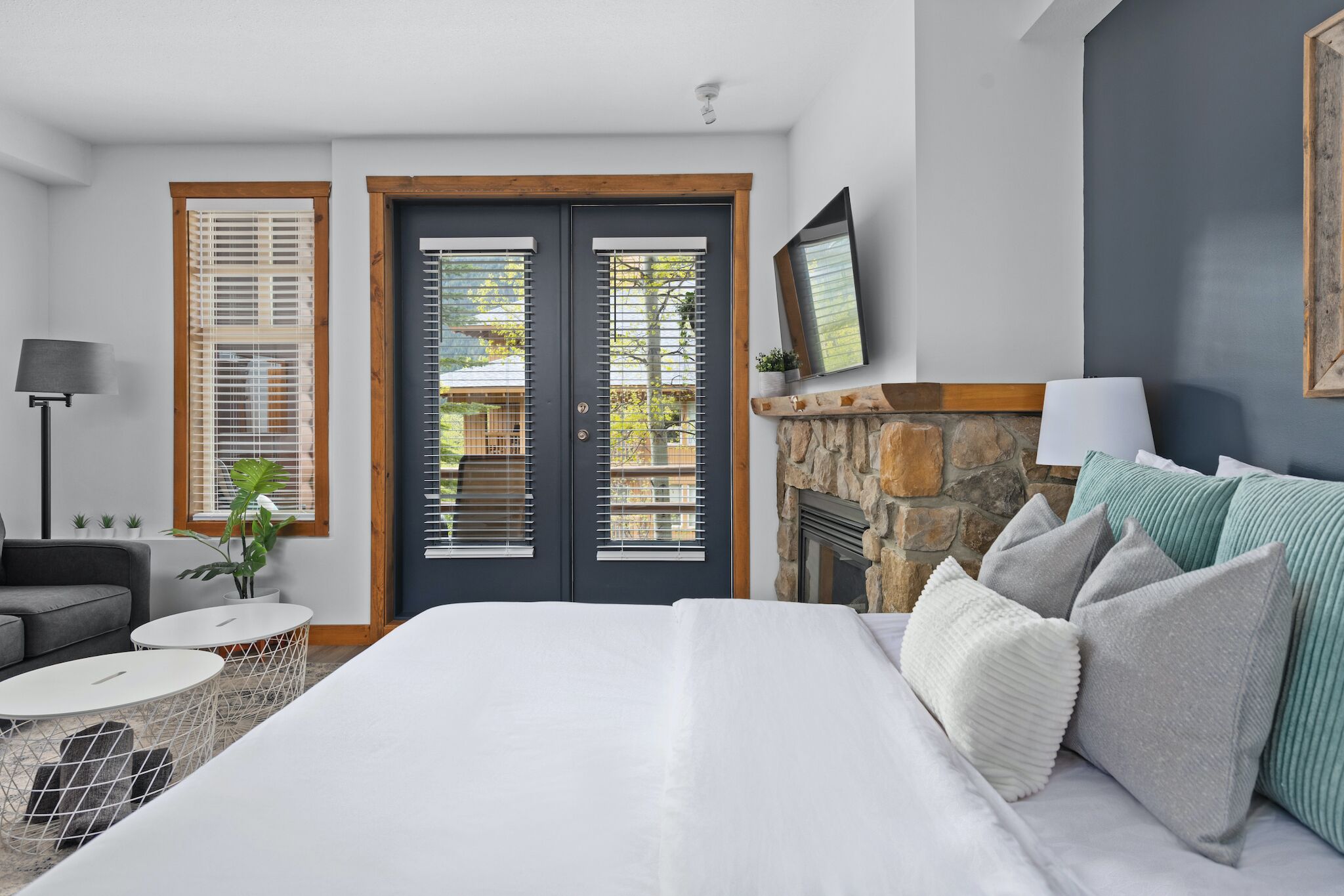 MVP Rentals. Luxury Taynton Lodge Studio