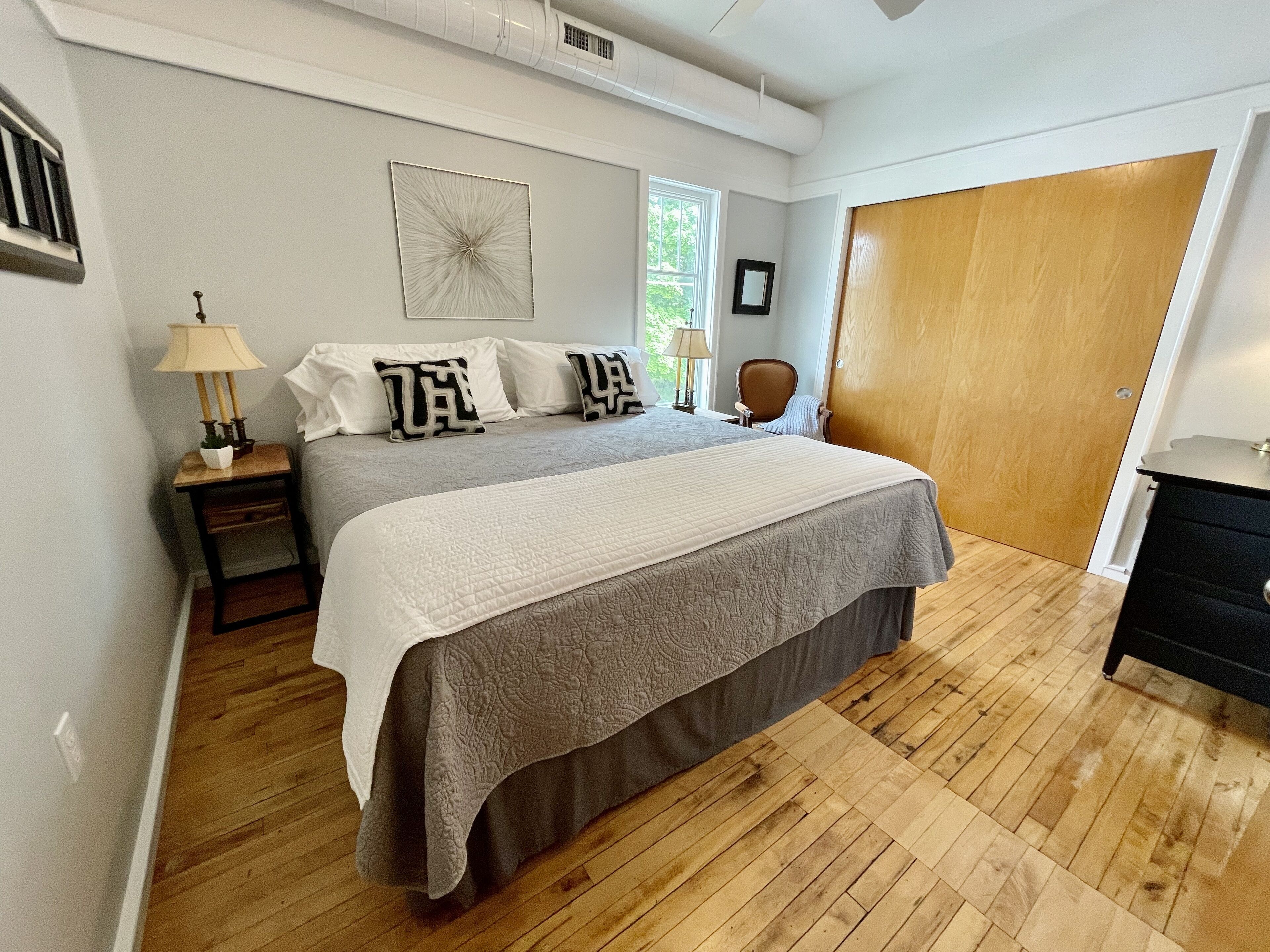 Stunning Condo in Downtown Empire