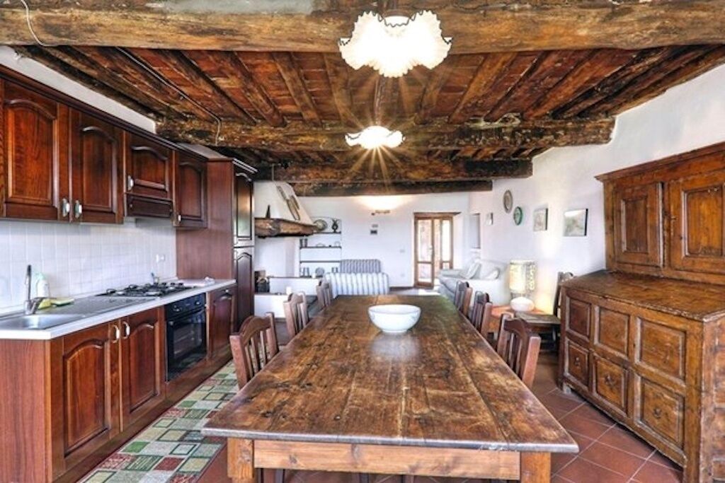Appartamento per 5 nel Chianti Classico con Piscina Vicino a Siena