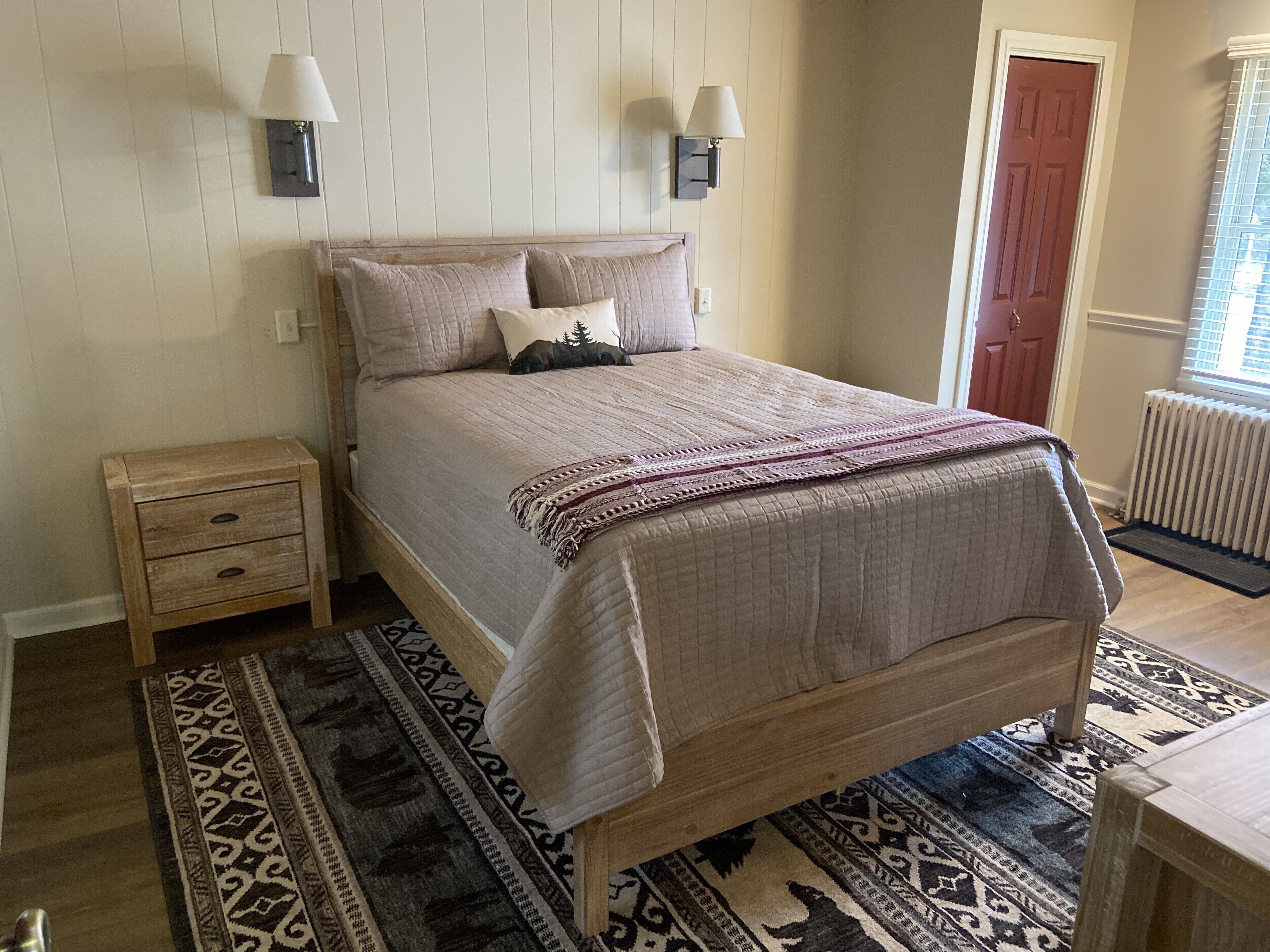 Beautiful Lodging in the Heart of Lake Placid  room 1/2