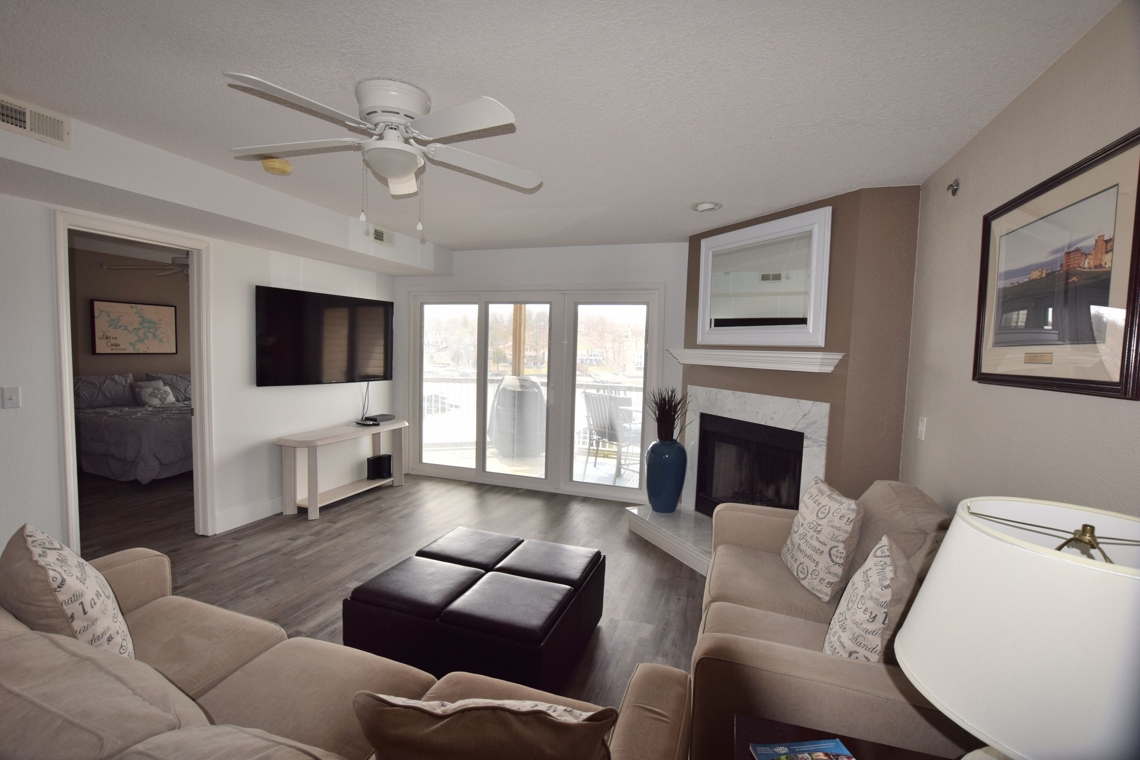 Golfers Paradise!  Simple & Clean - Waterfront - 2 Pools/Sandy Beach