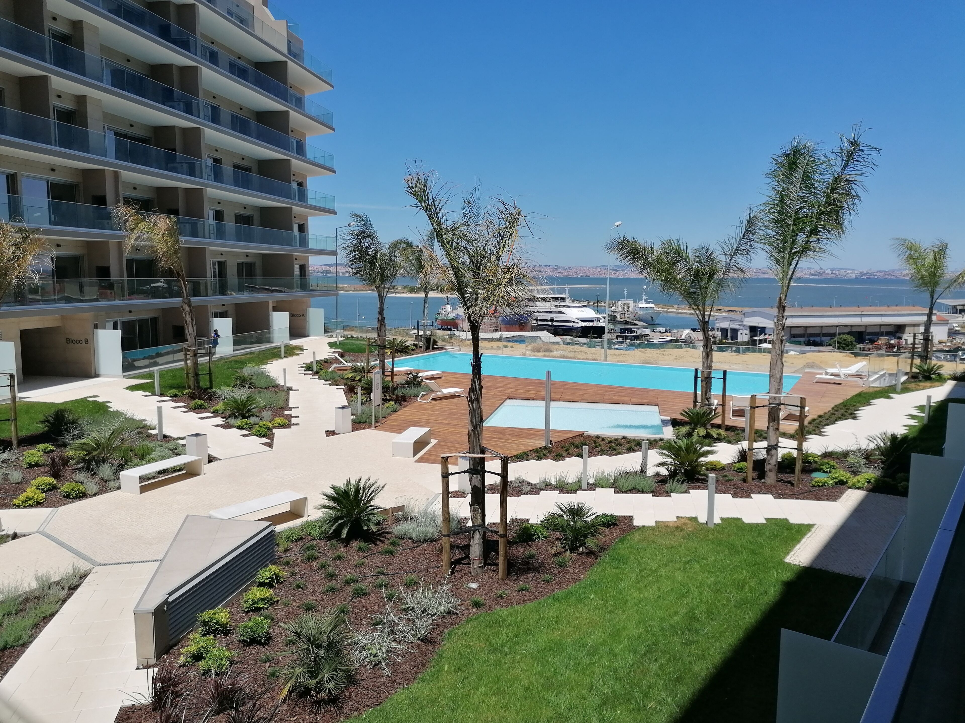 Apt 144 m2 Piscine, vue sur Tage mer