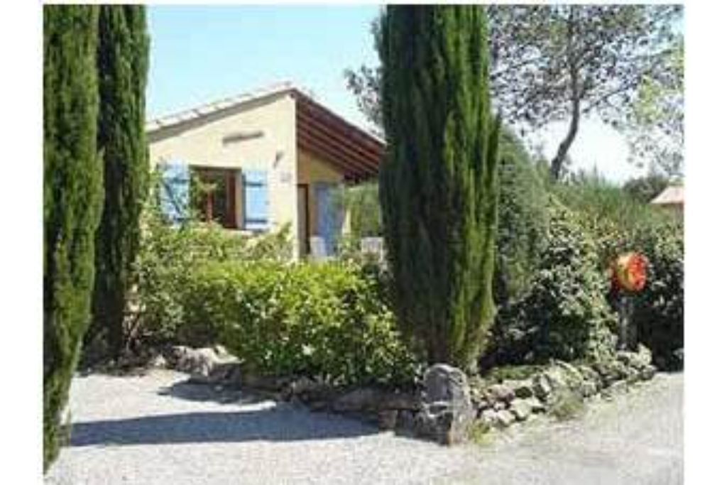 Lilliputienne - Two Bedroom Resort, Sleeps 5