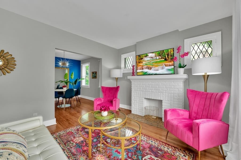 Stunning Apartment near Palmer Park/Free Parking