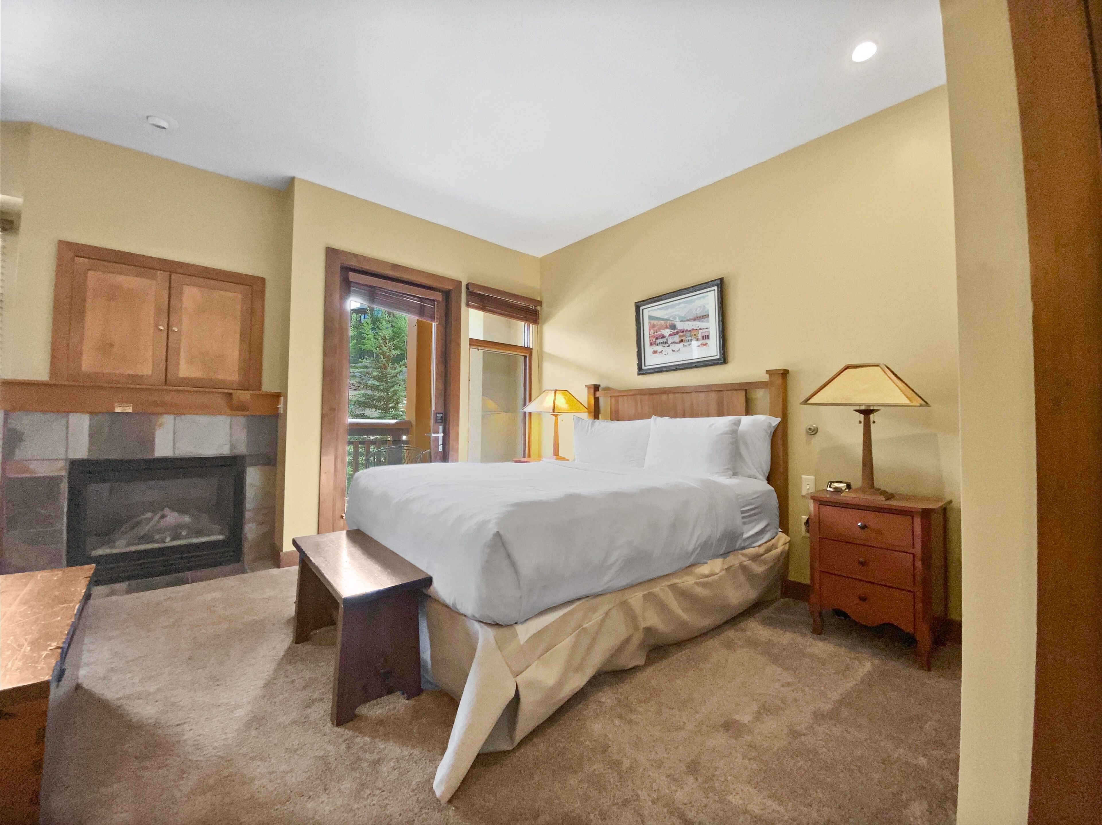 Sundial B304 Home by Redawning