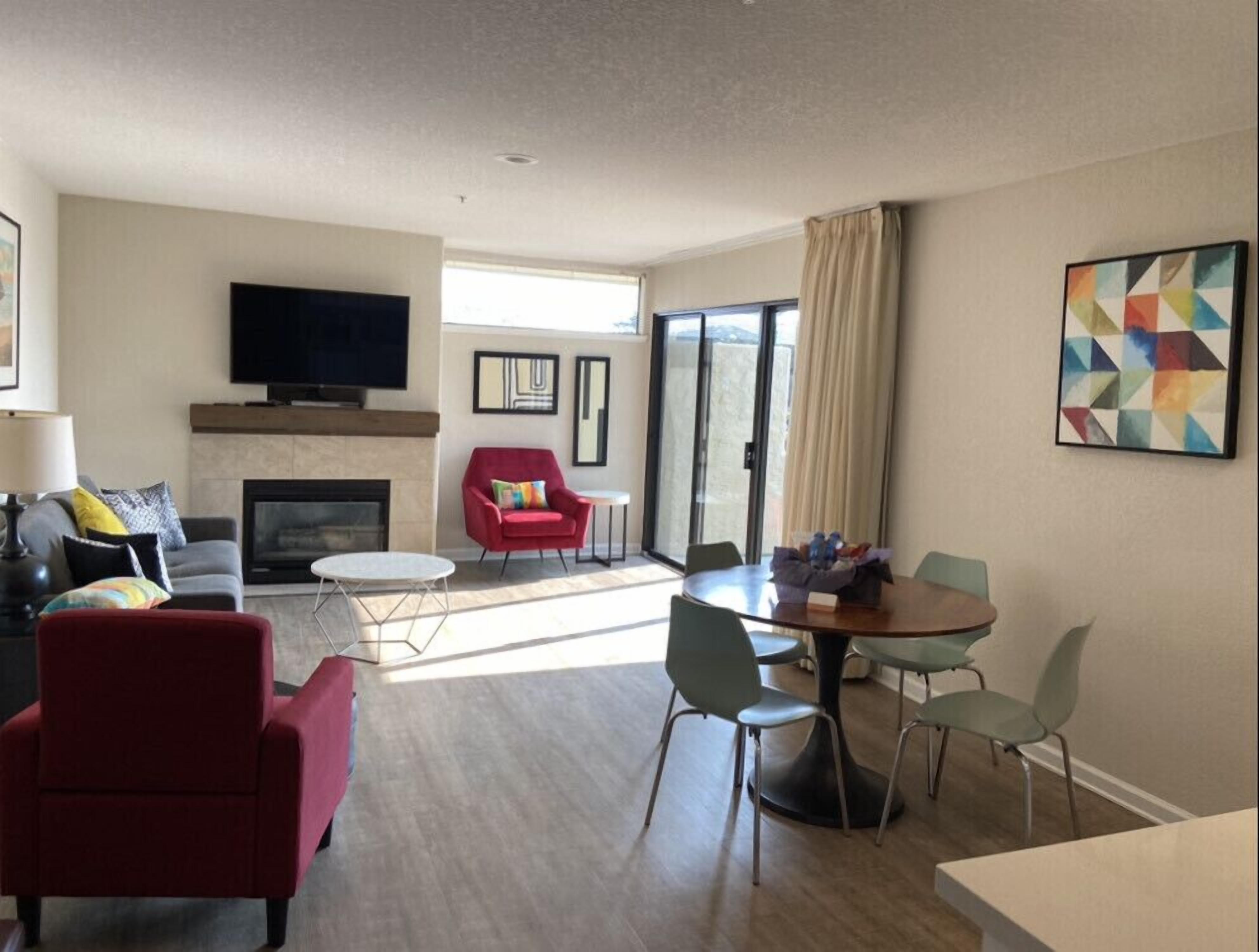 Ocean-view 1-Bedroom Suite at Seascape Beach Resort