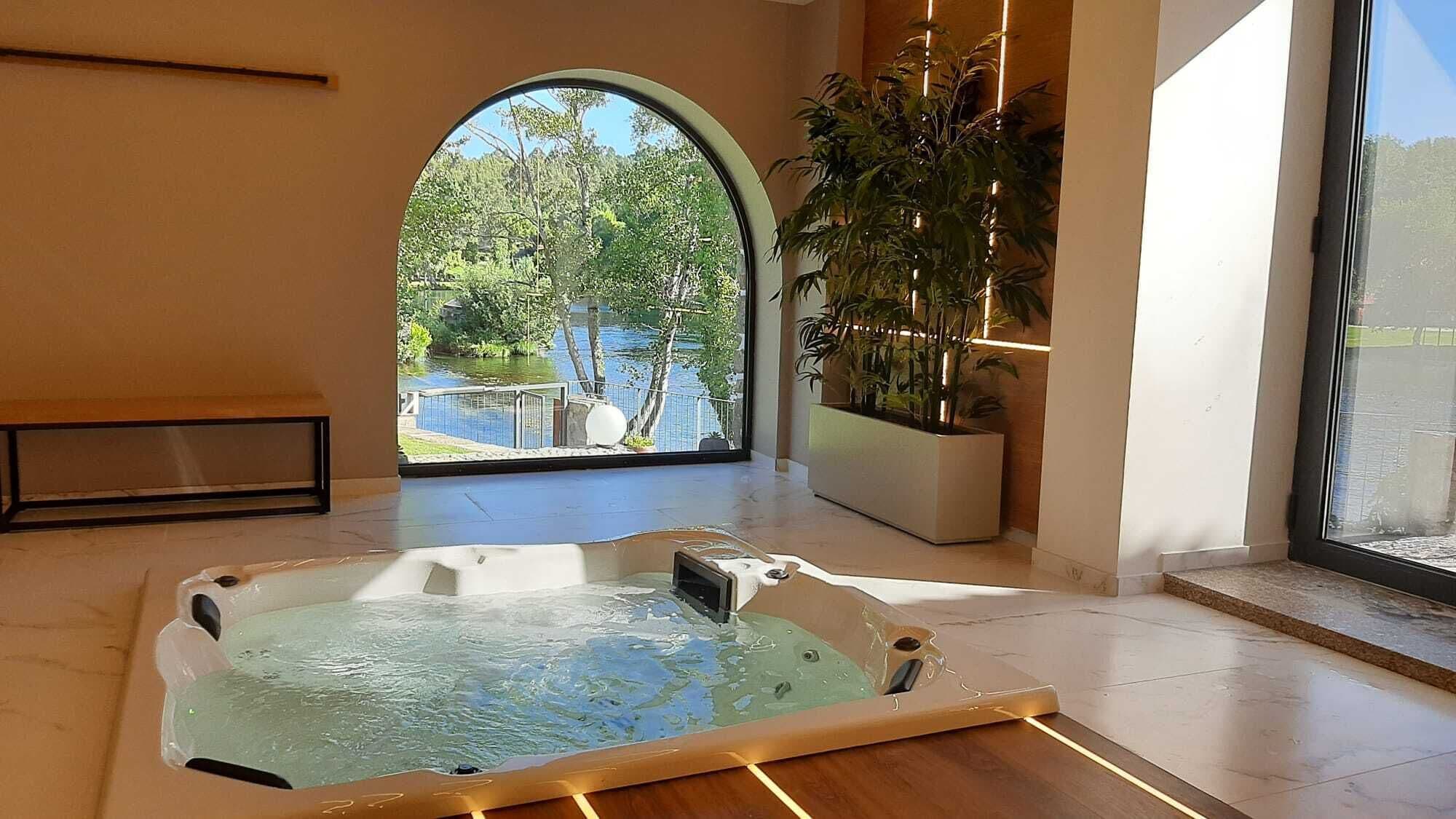 Studio for 2 people * SPA * River view