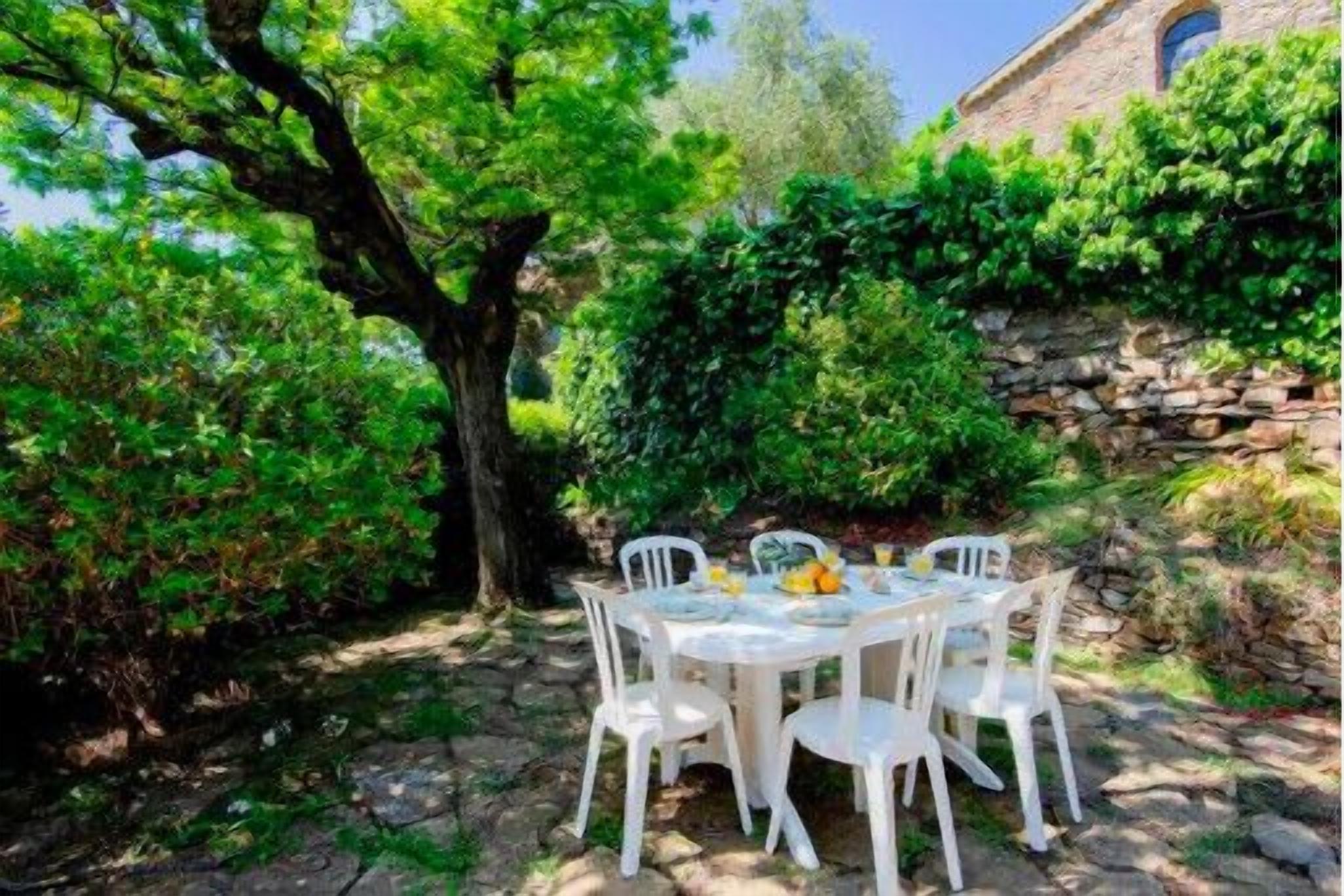 Charming House In Garde Freinet With Garden