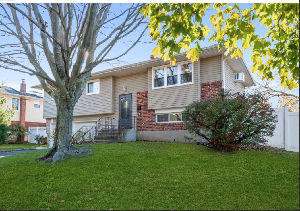 50% off 4bedrooms+2baths+living rooms+kitchen+dinning room+family room+ backyard