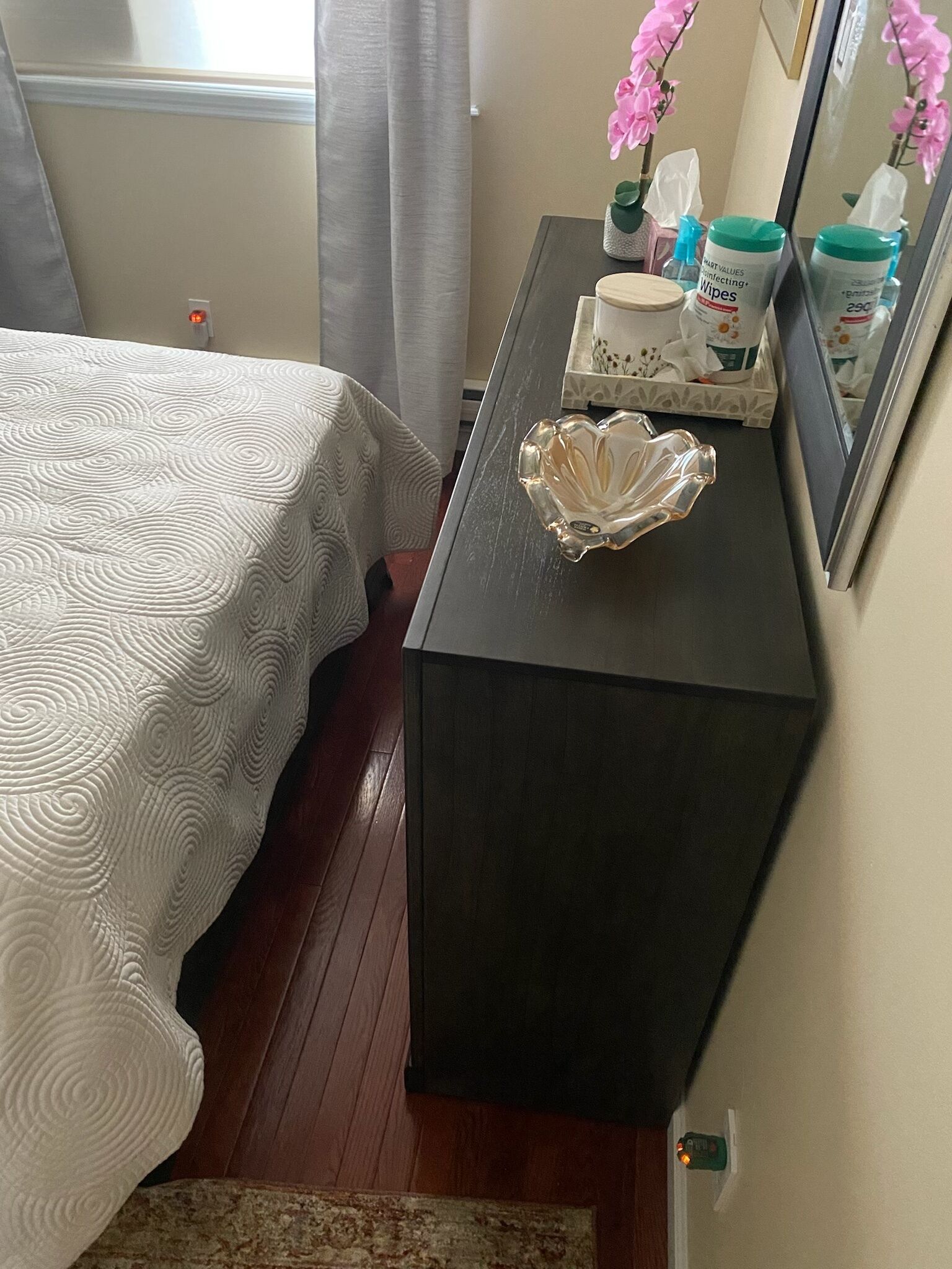 Long term rental - Entire apt available very close to Boardwalk two blocks away.
