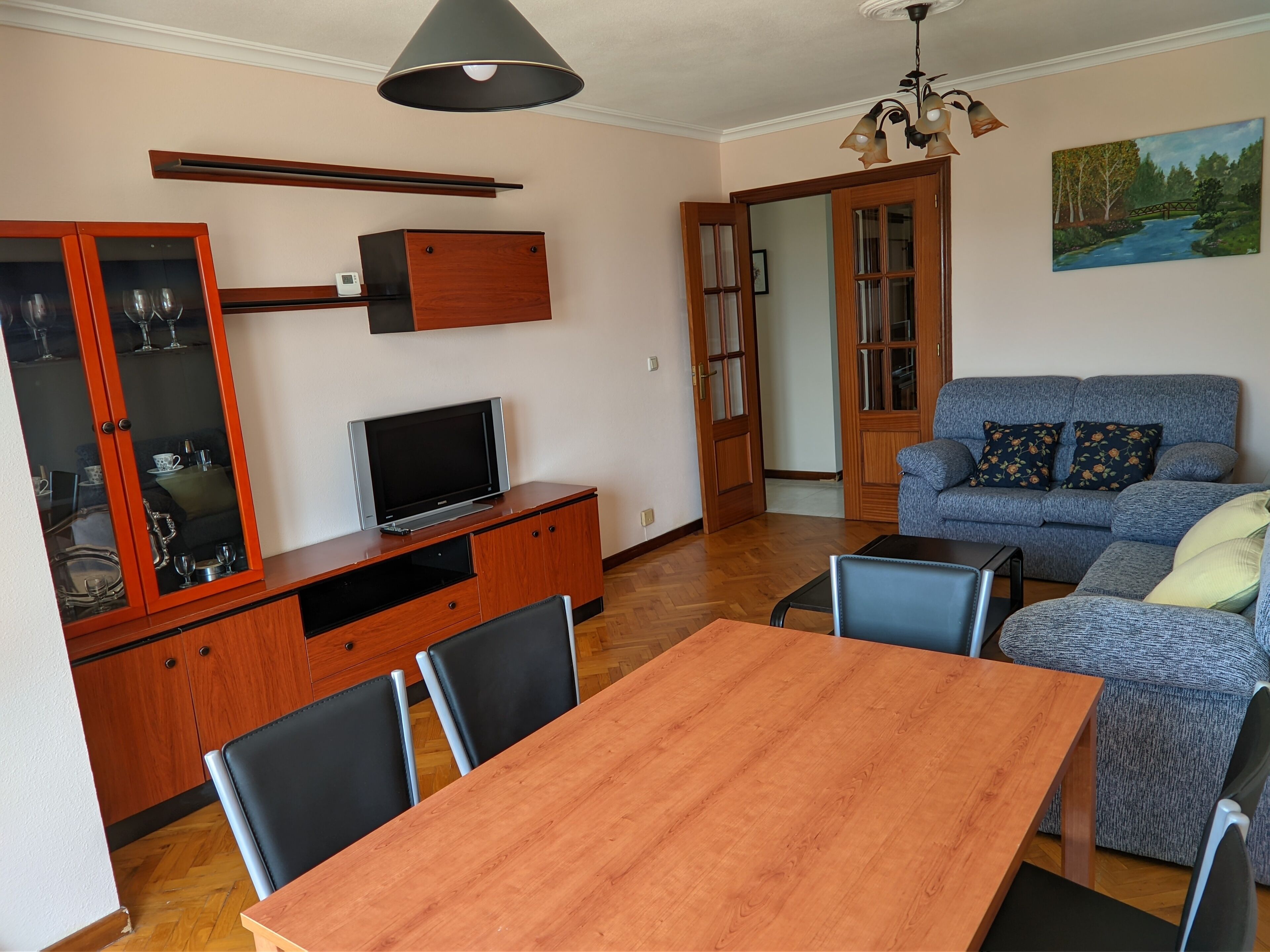 Well located apartment with lots of light