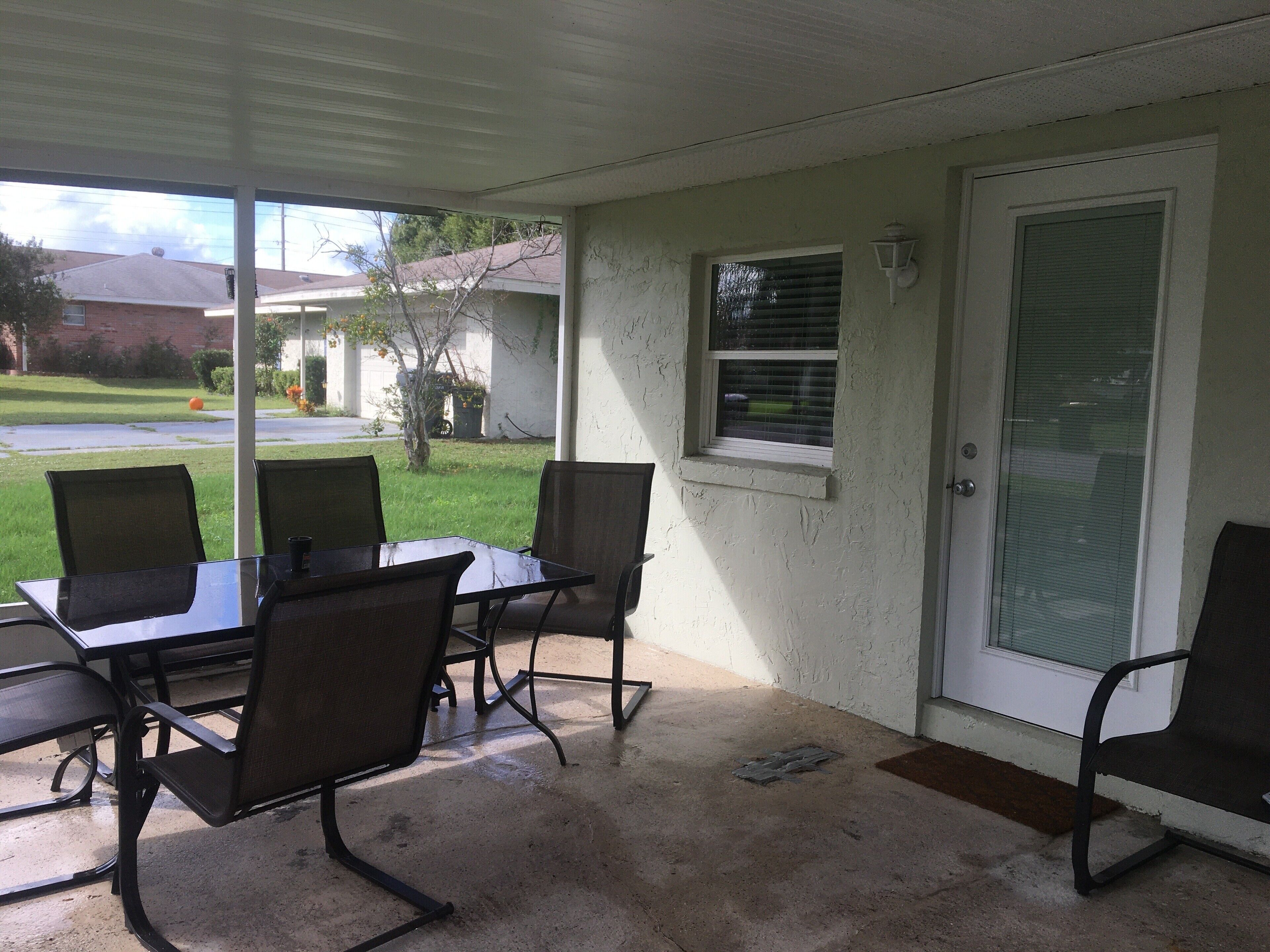 Private Entrance Suite in Cypress Gardens near Legoland
