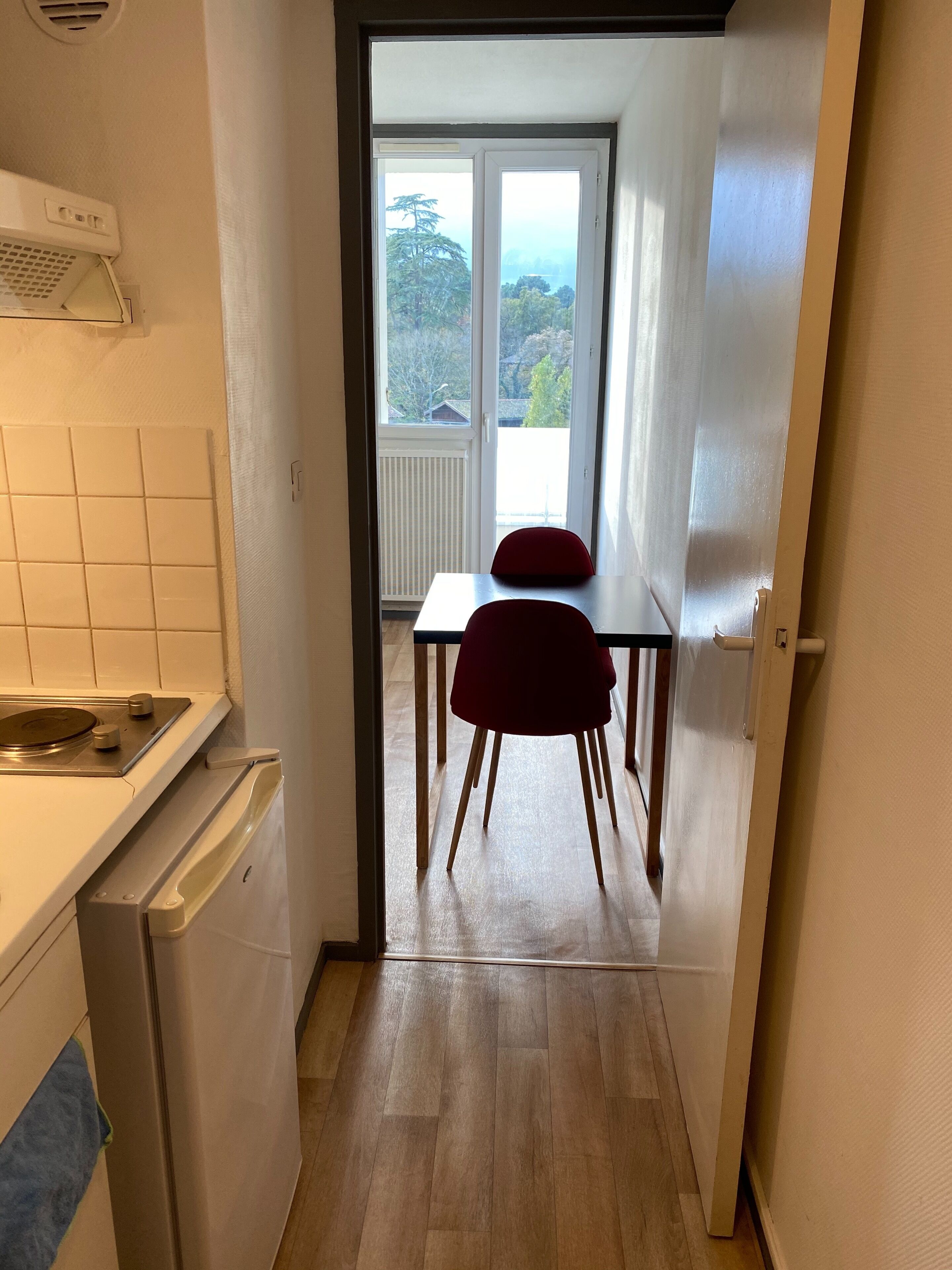 Studio Avec Balcon et Place de Parking 291