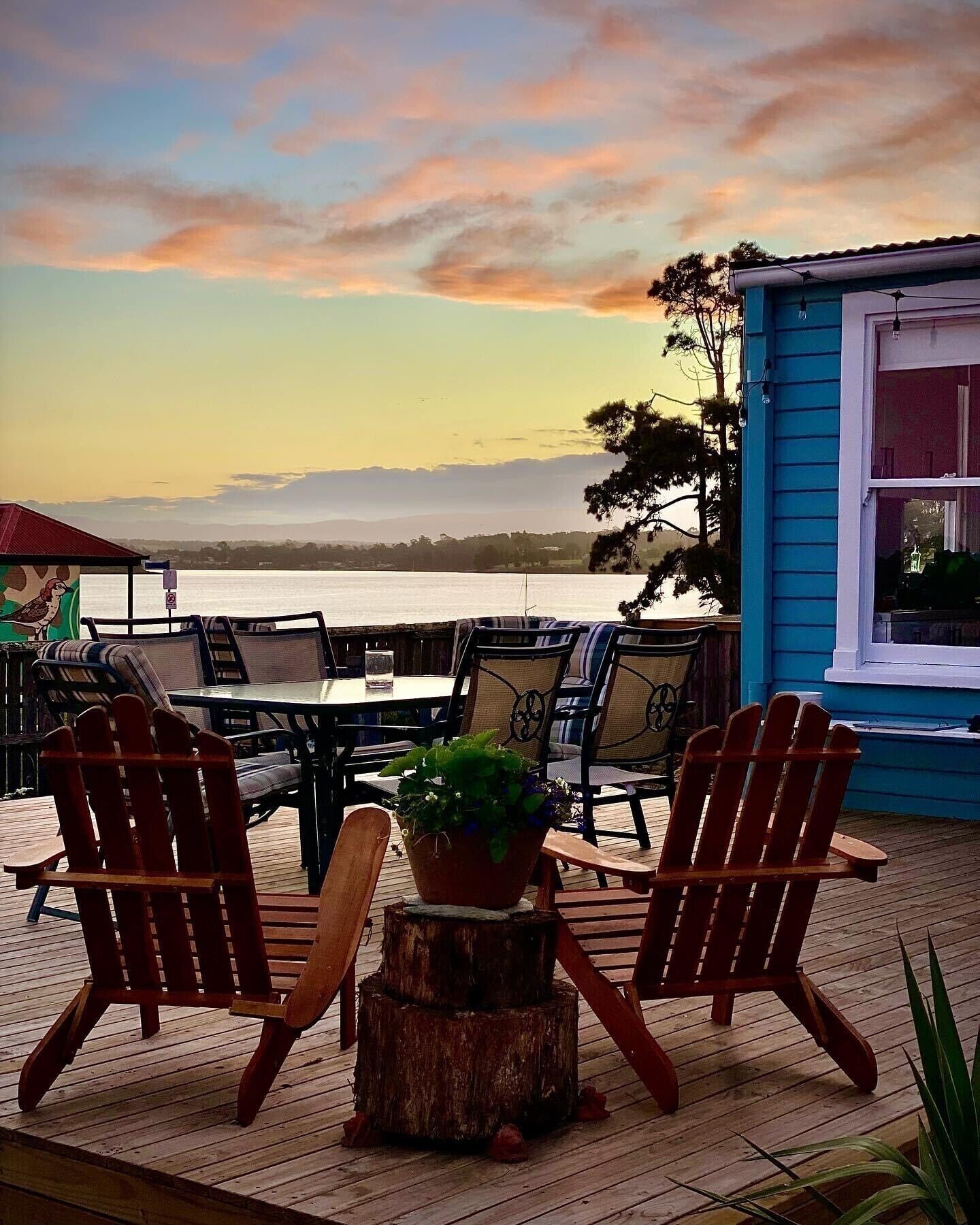 Lux. Waterfront Cottage, Unsurpassed Water Views / Fire Pit  / 5km - MTB & Beach