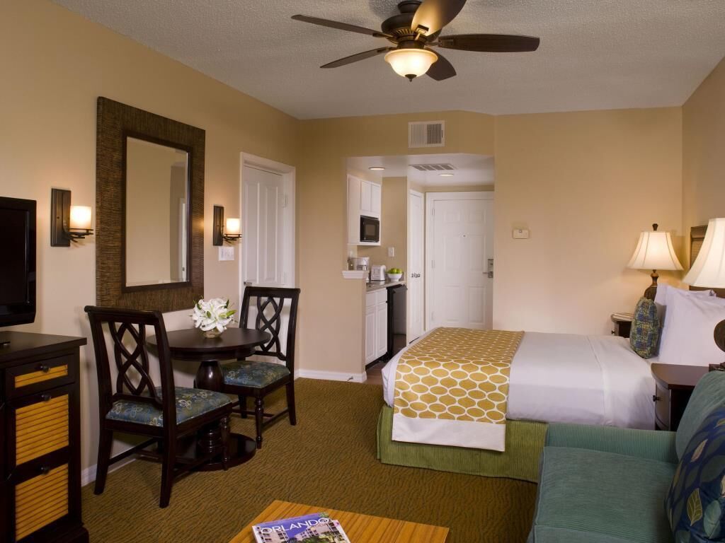 Spacious Studio apartment with on-site servicing.