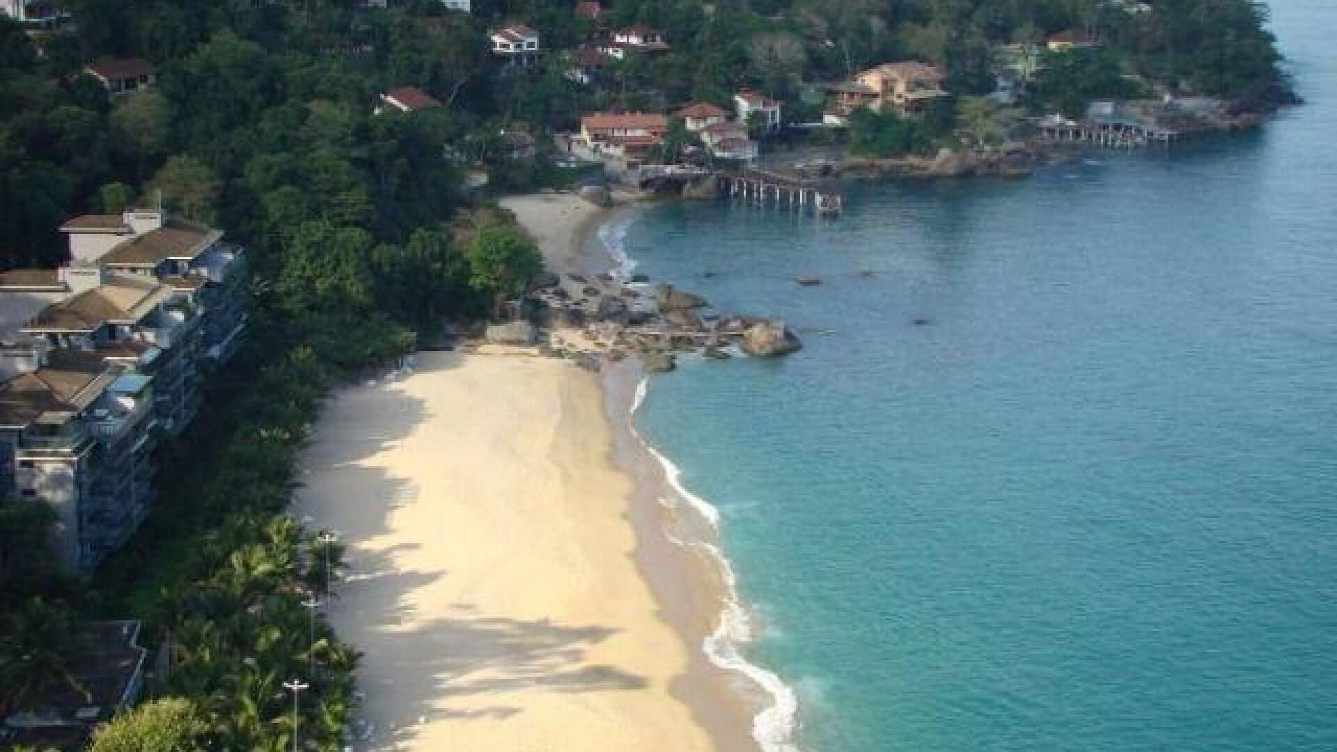 APARTMENT PORTO REAL COMPLETE RESORT WITH OCEANIC SWIMMING POOL