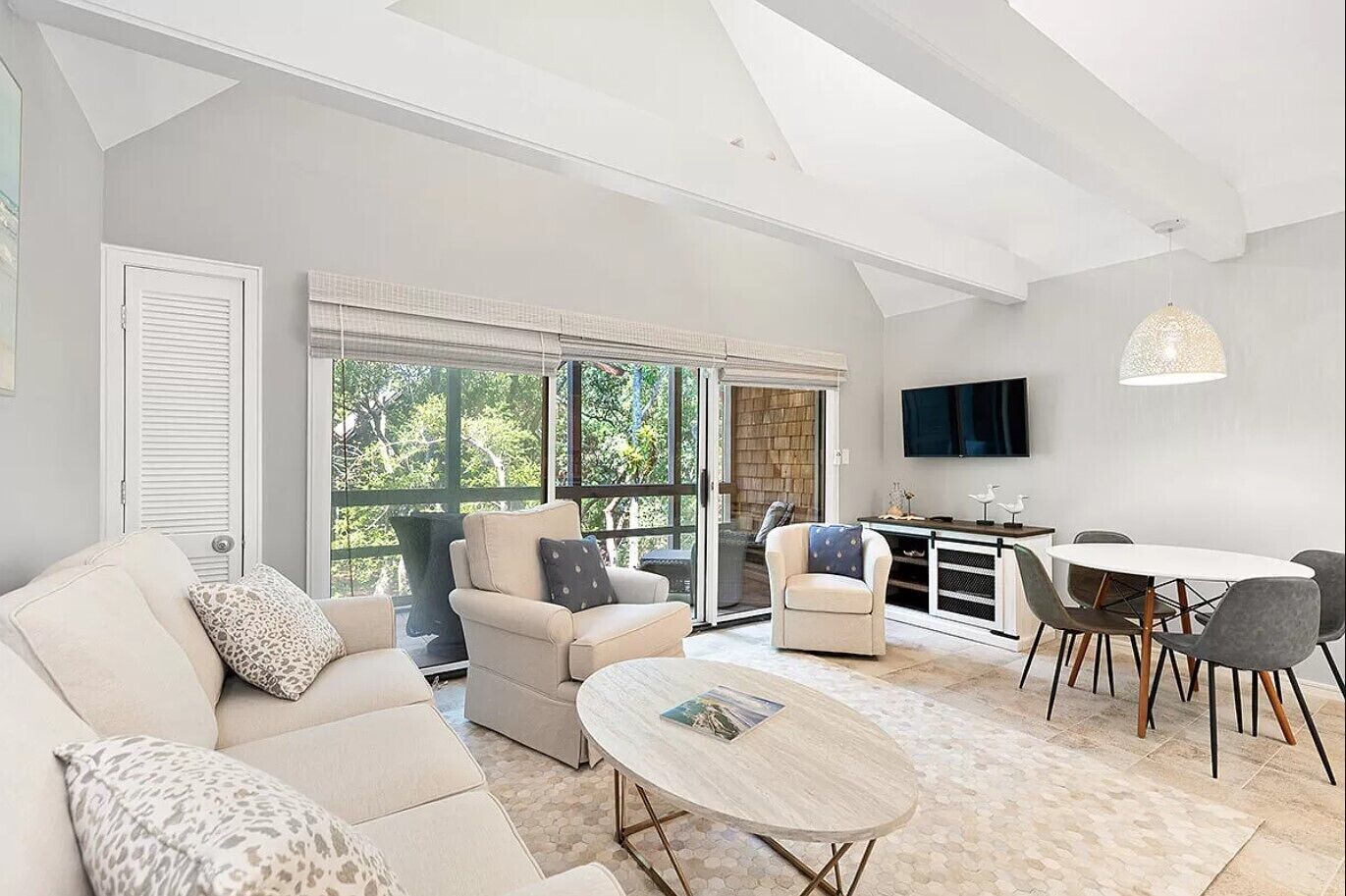 Newly Renovated Villa Steps From the Beach!