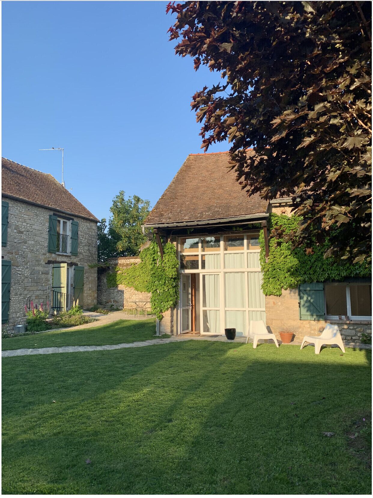 Charming outbuilding in a pretty farmhouse