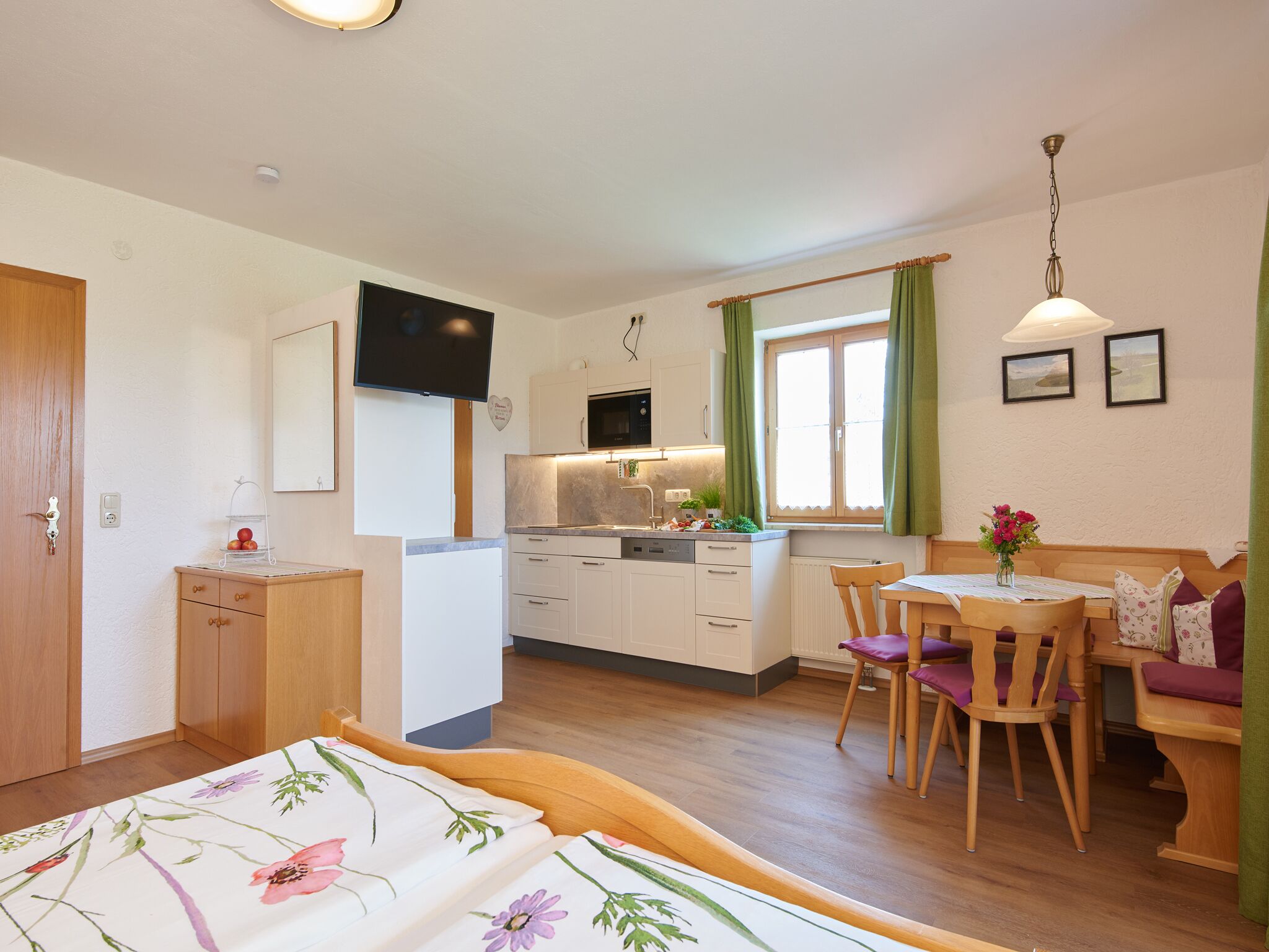 Apartment apple blossom, 31 sqm, 1st floor, combined living room and bedroom
