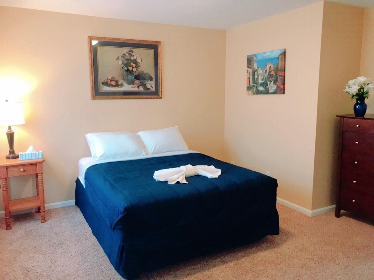 Beautiful  apartment in Historic Downtown area, perfect for long term stays 