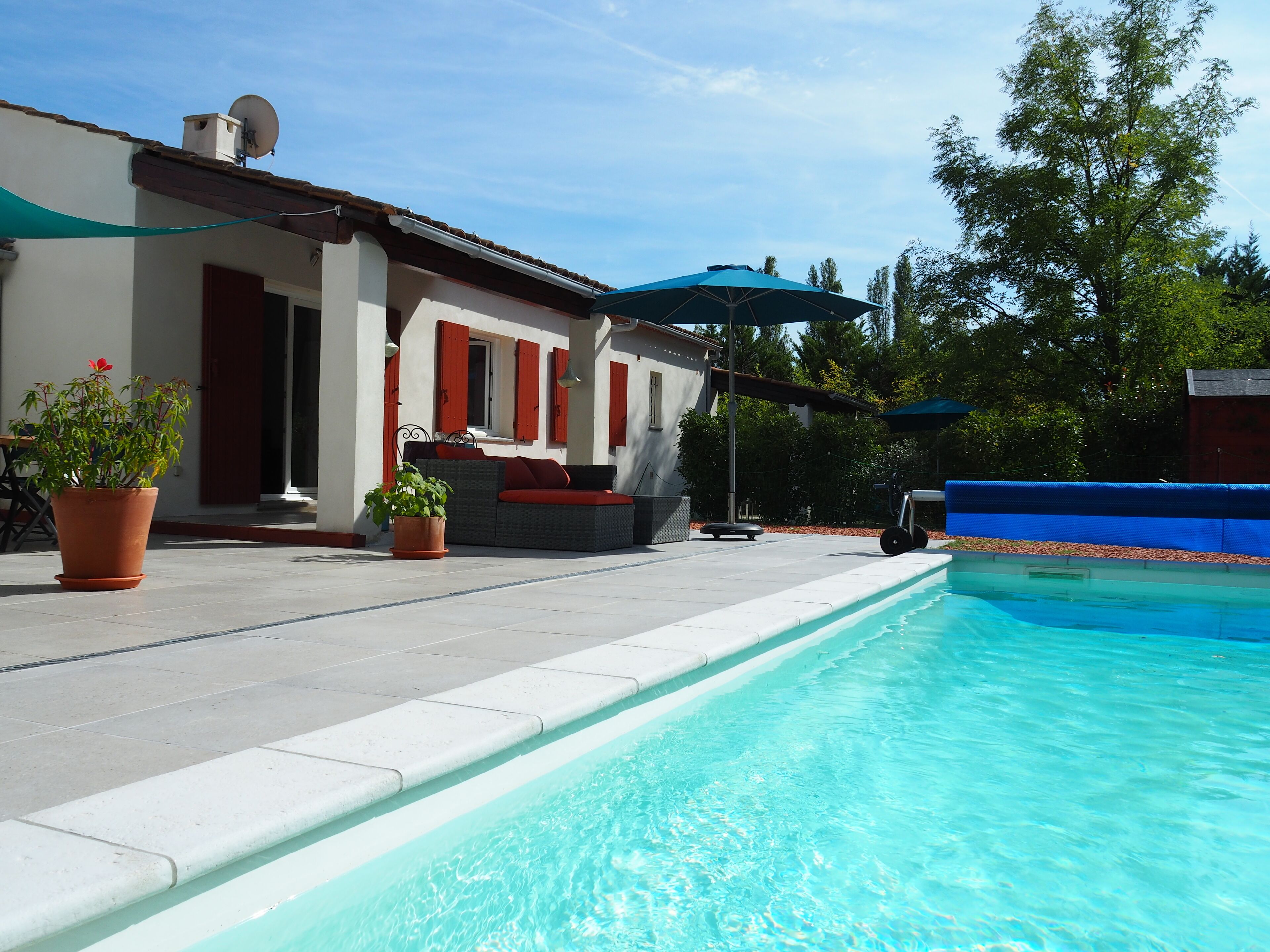Welcome to Lucioles studio coquet, in a natural rejuvenating environment