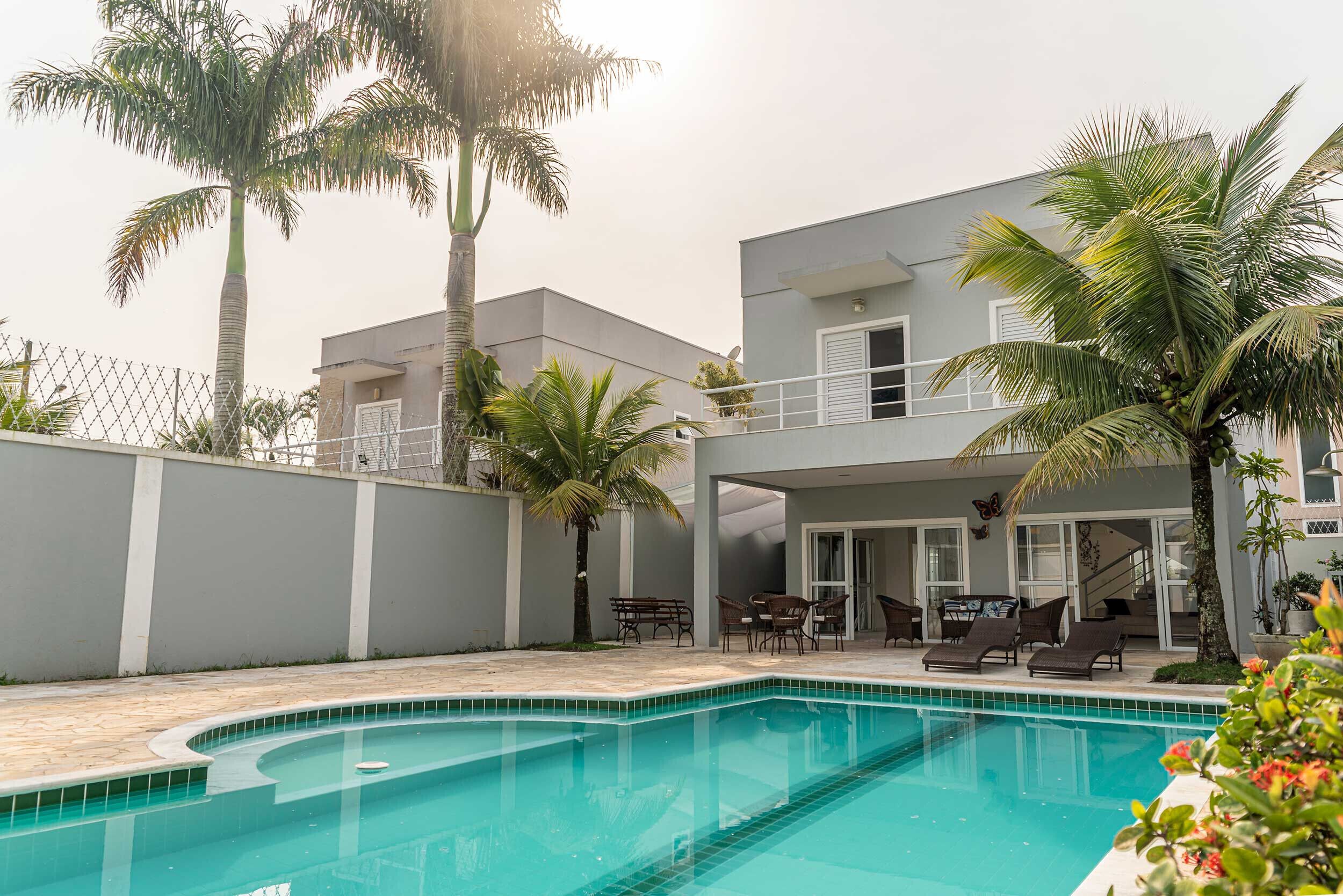 Casa c Wi-Fi, churrasqueira e lazer no Guarujá/SP