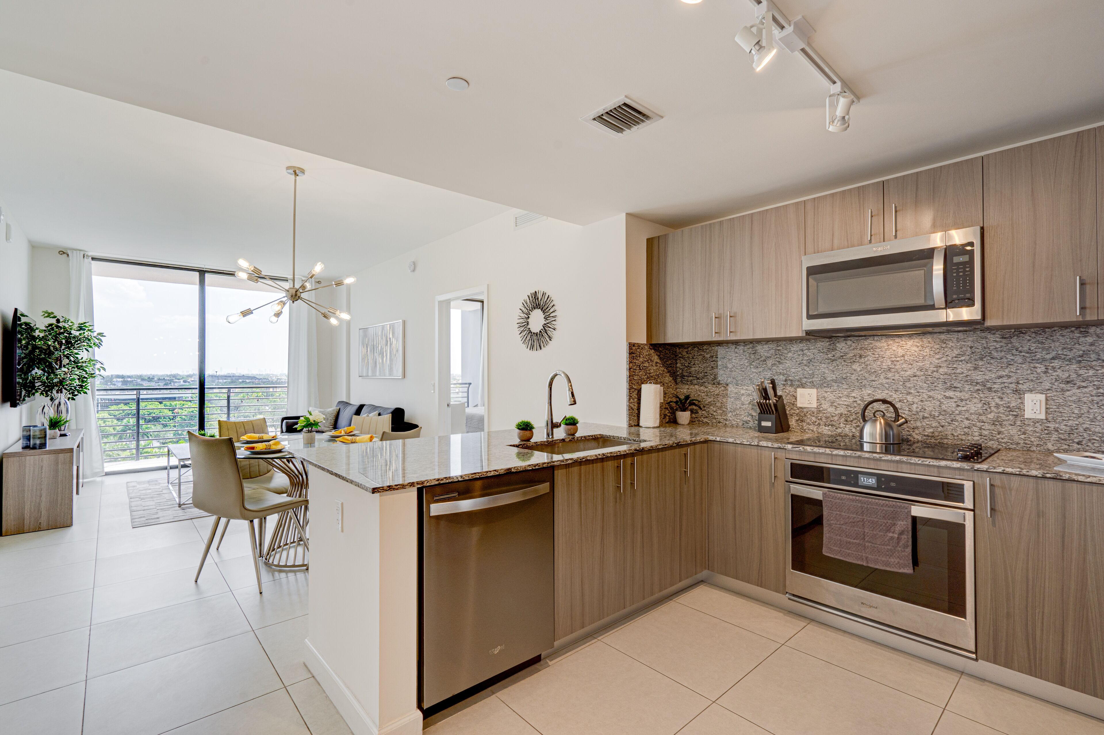 MM805 Downtown Doral 2 Beds & 2 Baths