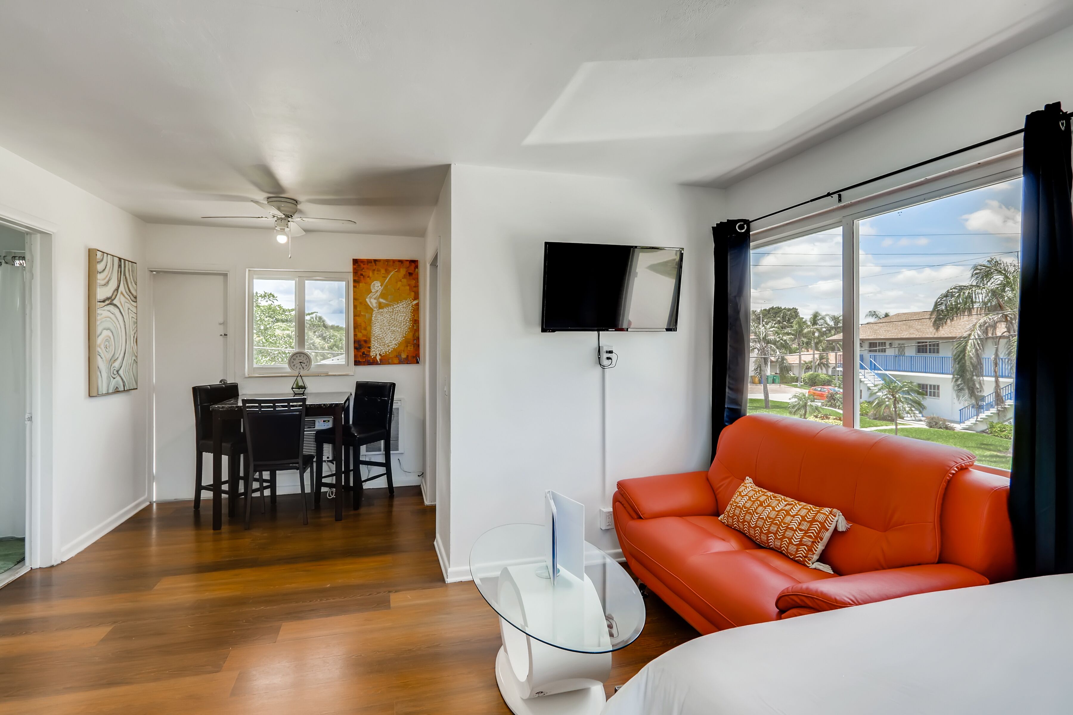 *Tropical Getaway in Singer Island * Sunny Studio*