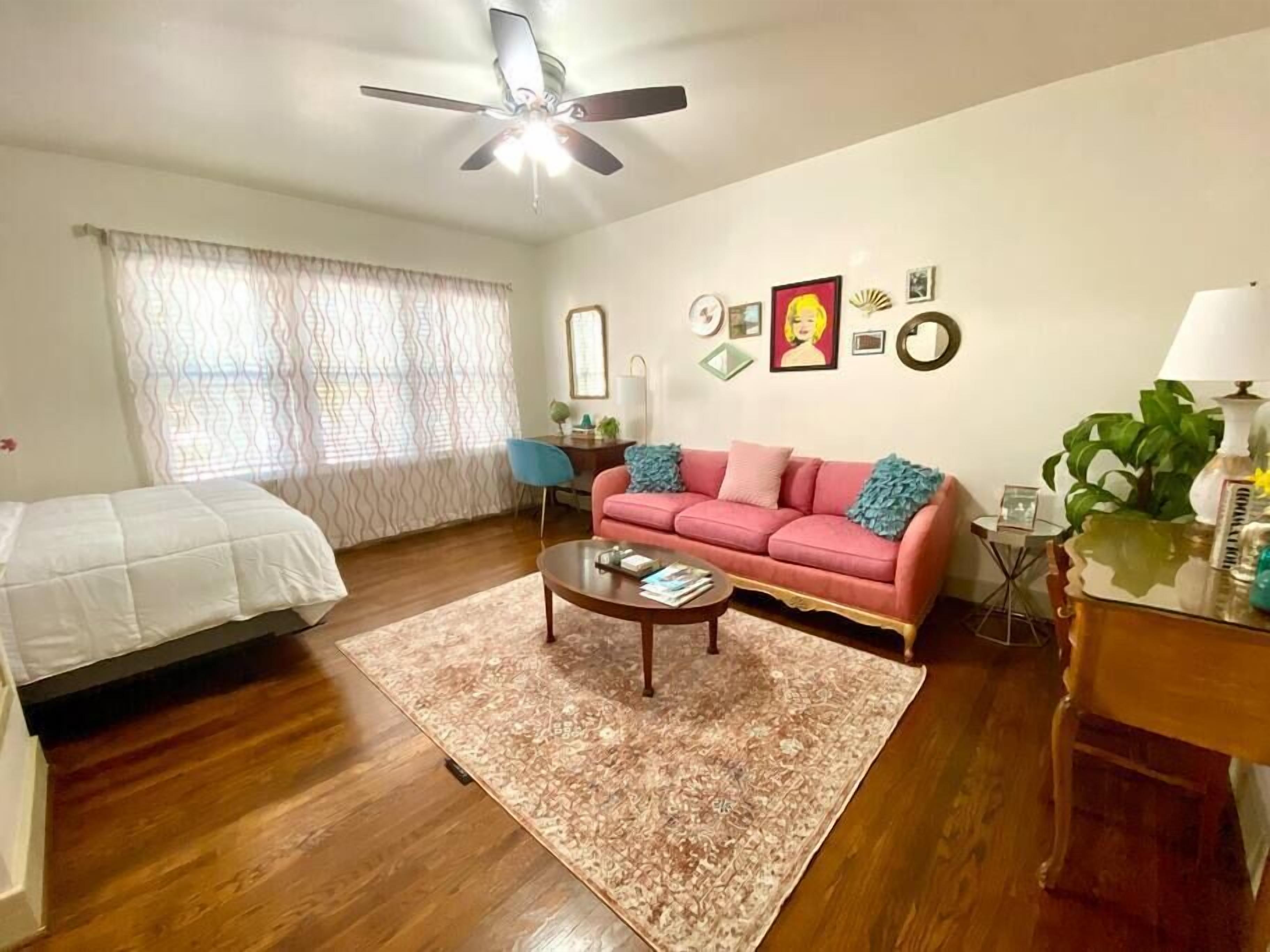 [CLR 14] New Bright OKC Midtown Studio