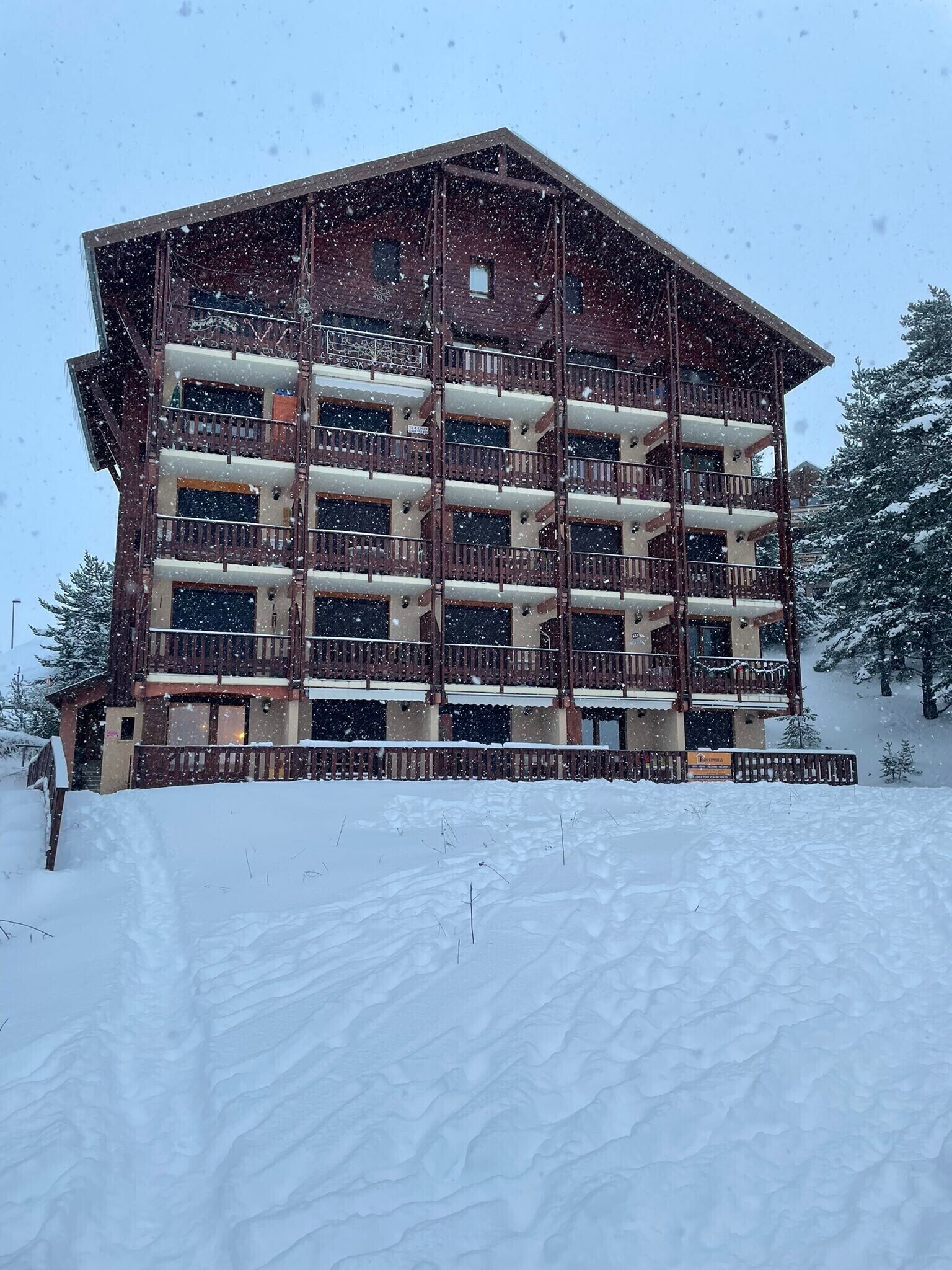 Charming ski-in ski-out apartment La Joue du Loup