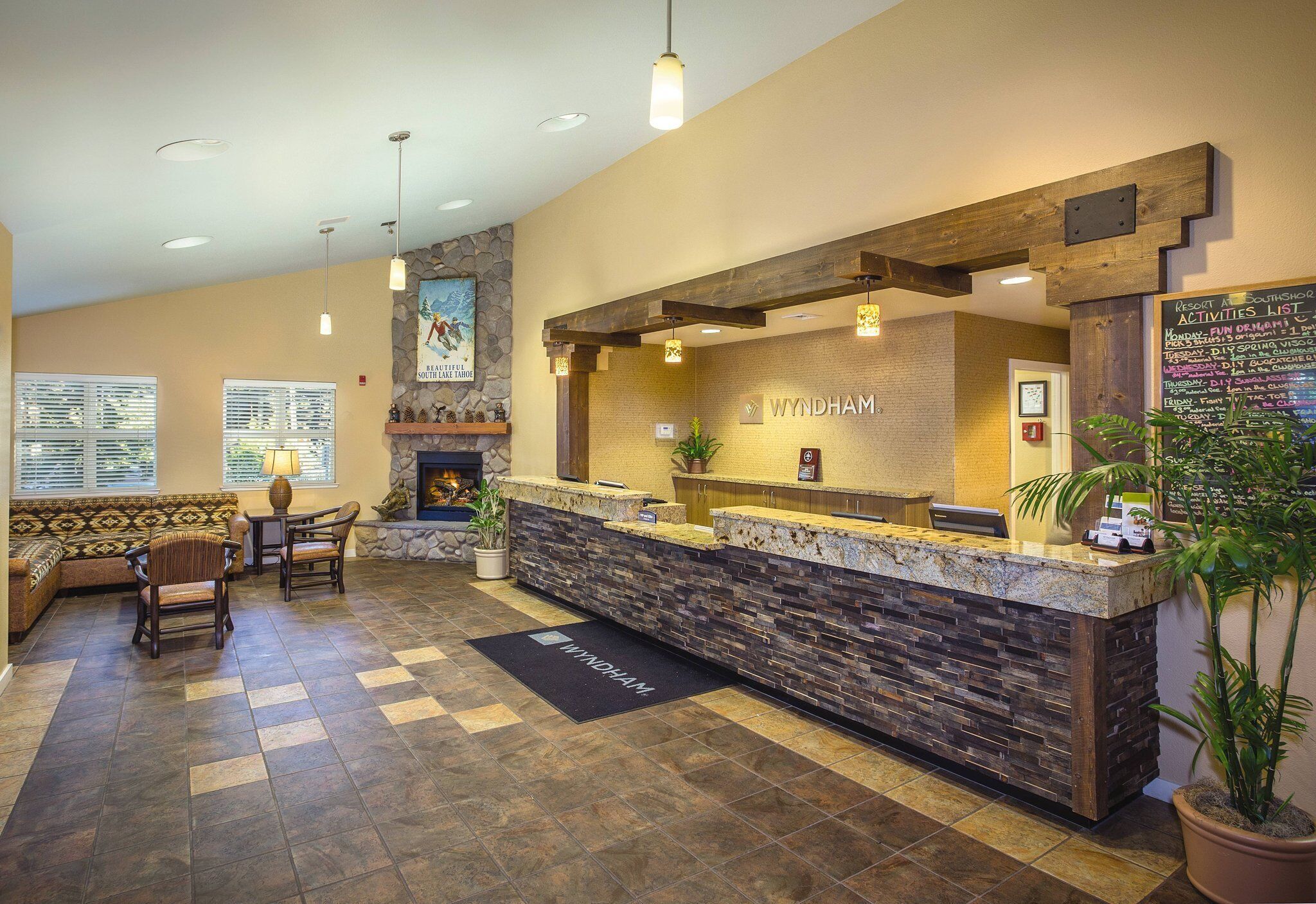 2 Bdrm Presidential Suite Walking Distance to Lake Tahoe (Wyndham South Shore)