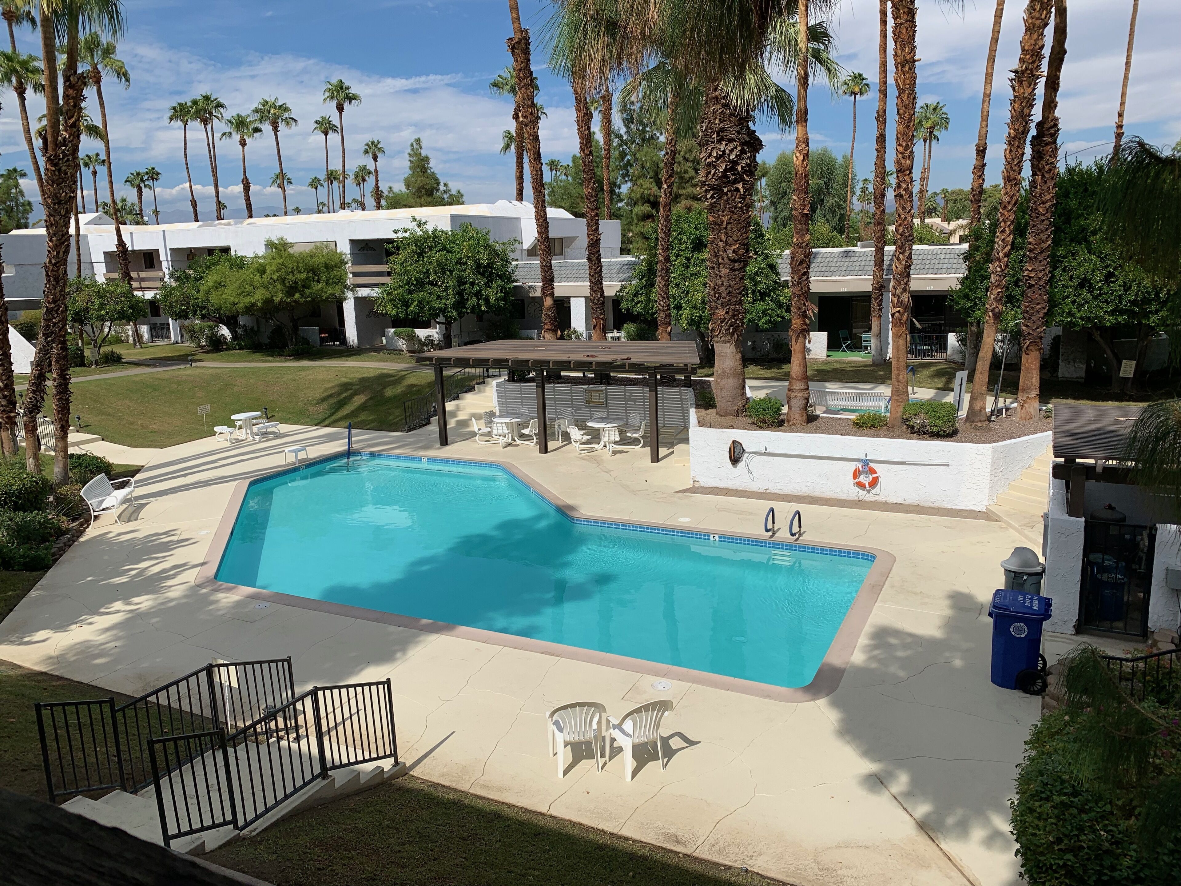 Lovely Palm Springs Condo with Pool and Mountain Views