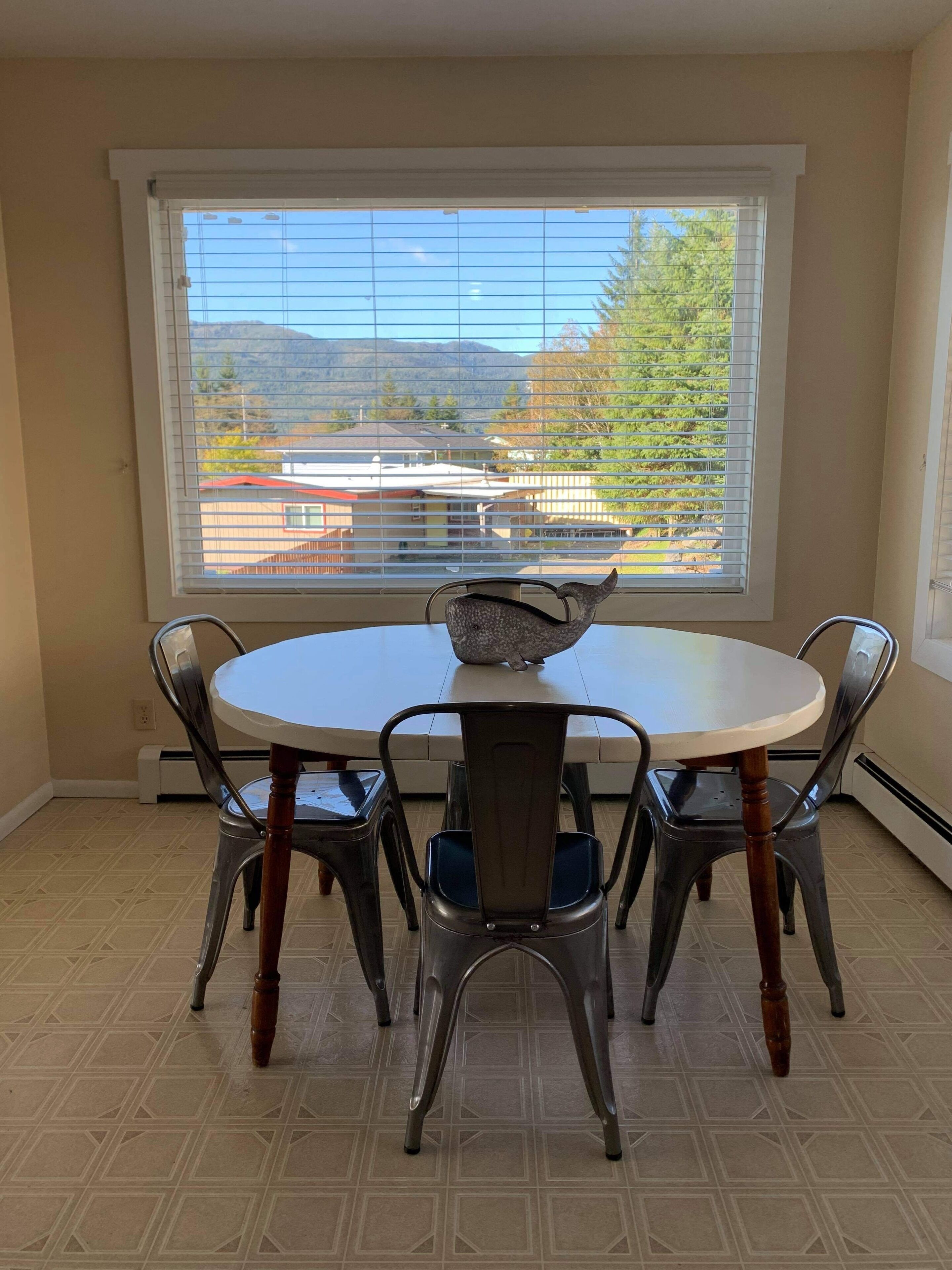 Comfortable 3 Bedroom 1 Bath - Ketchikan, AK