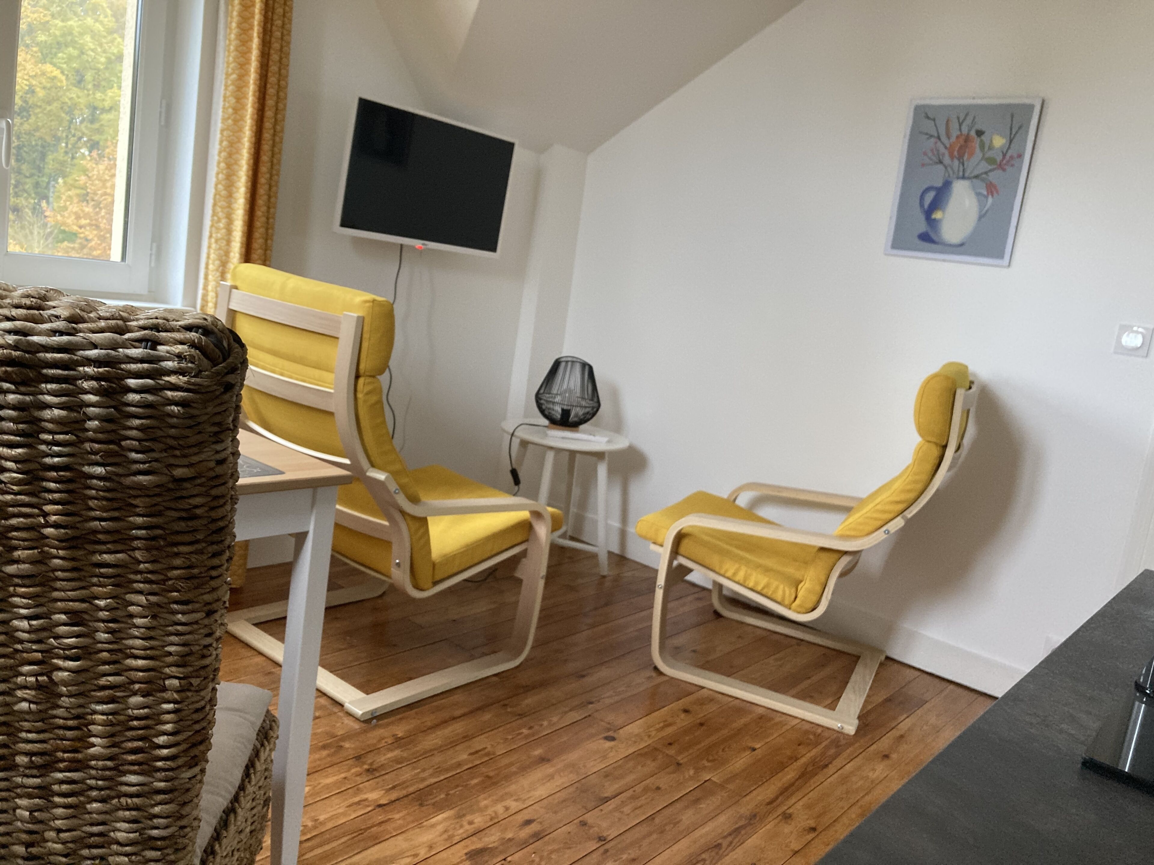 T1 Cozy nest under the roof 