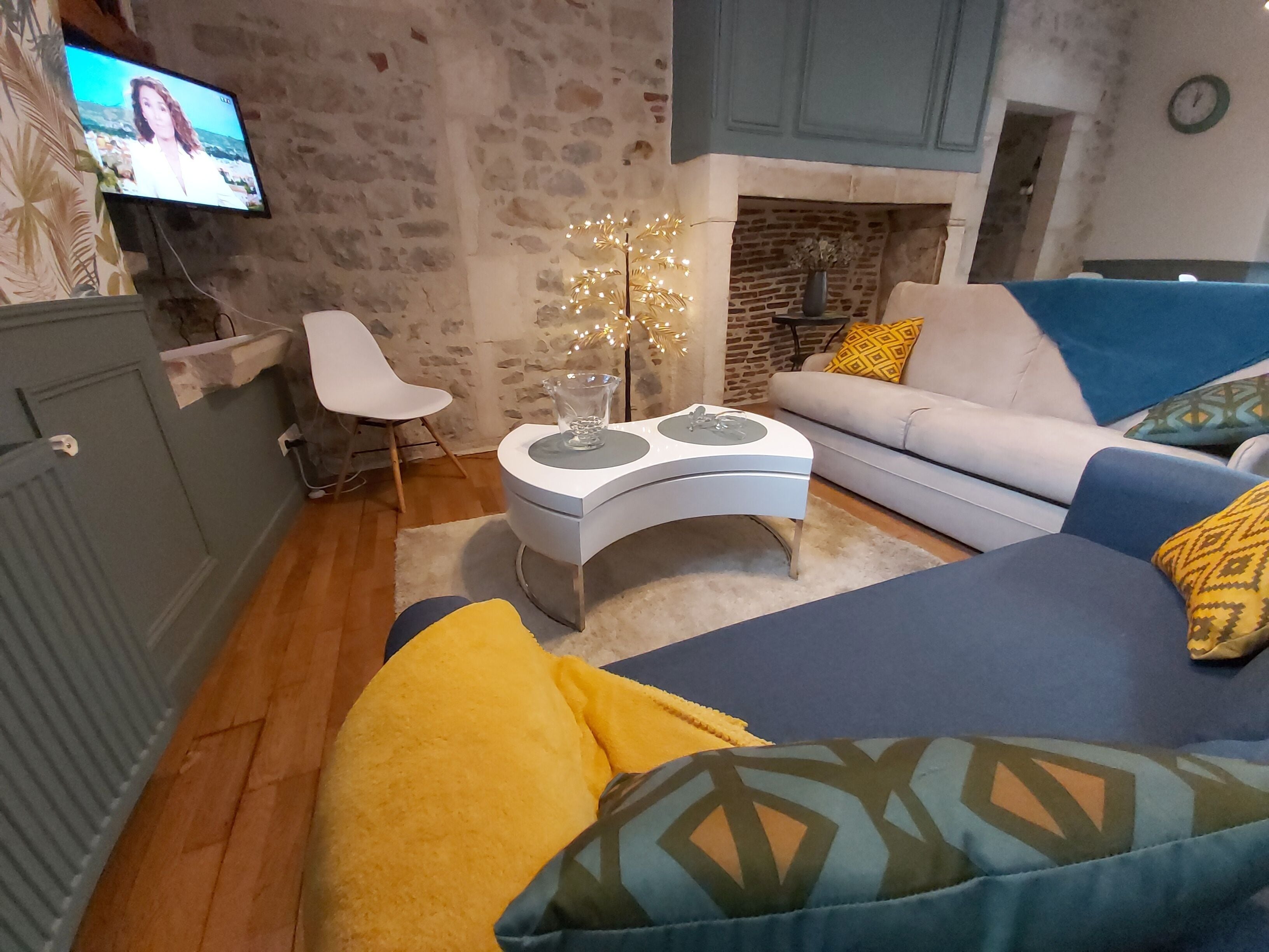 Le Cocoon Saint-Georges ***: historic charm in the heart of medieval Bastide!